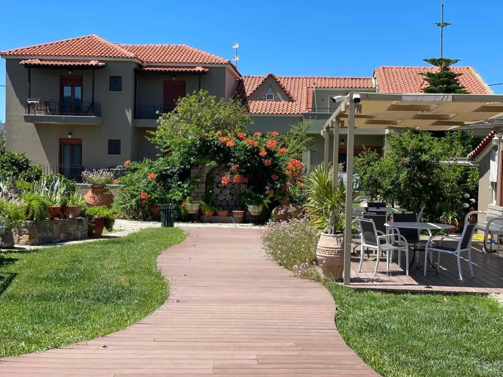 Ariadnes Holiday Accommodation