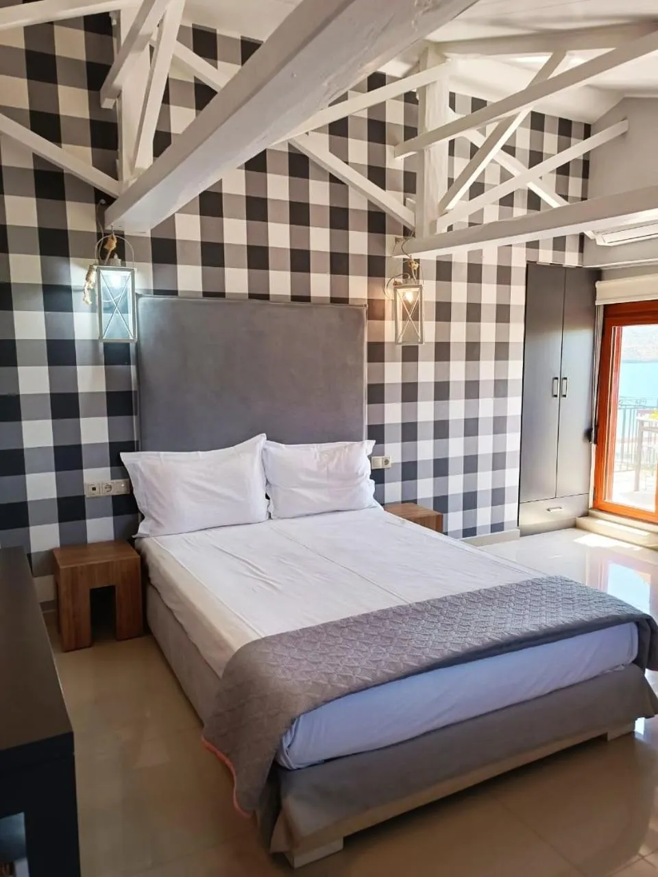 Bed in Ariadnes Holiday Accommodation