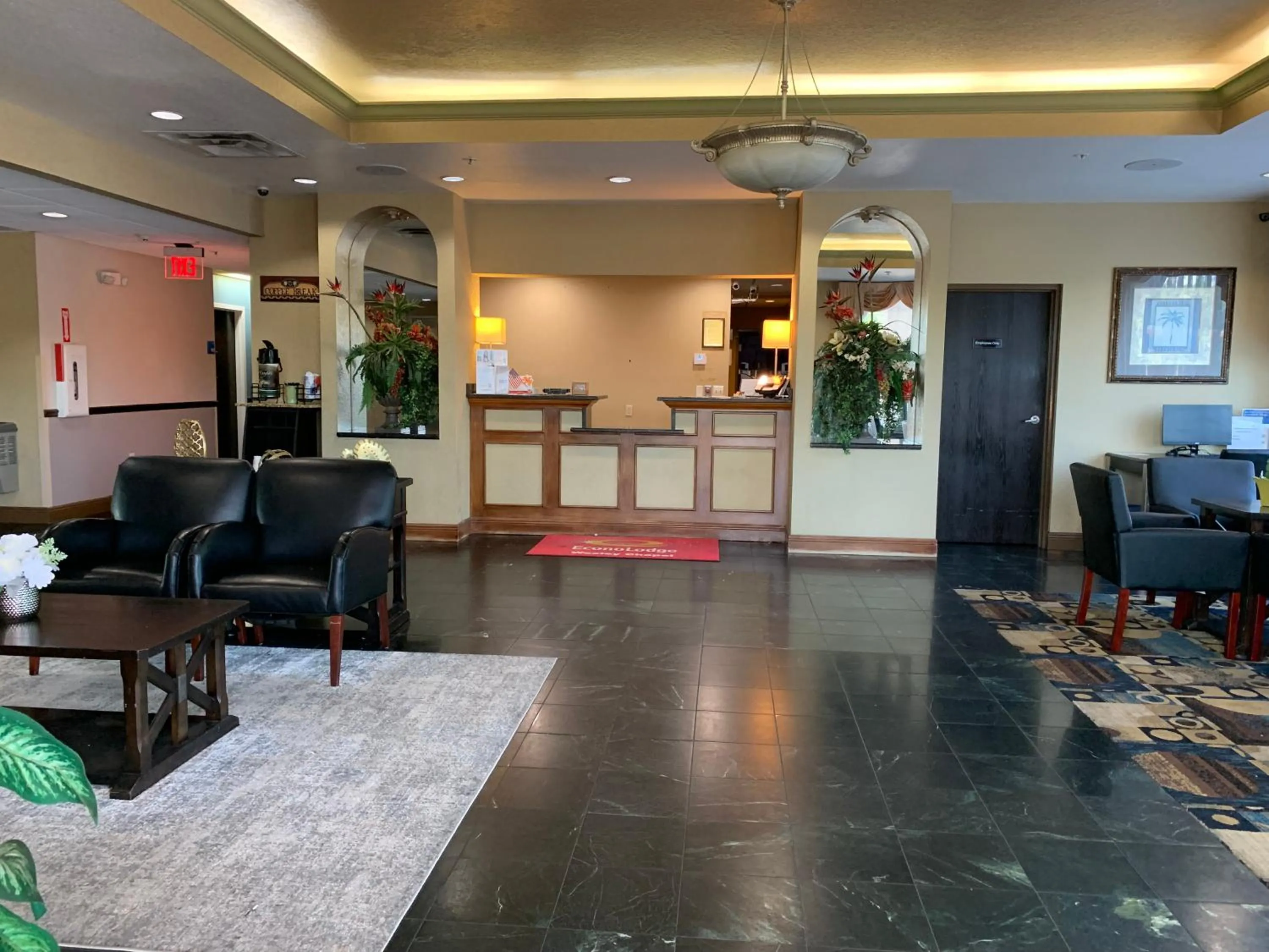 Lobby or reception in Econo Lodge Wesley Chapel I-75