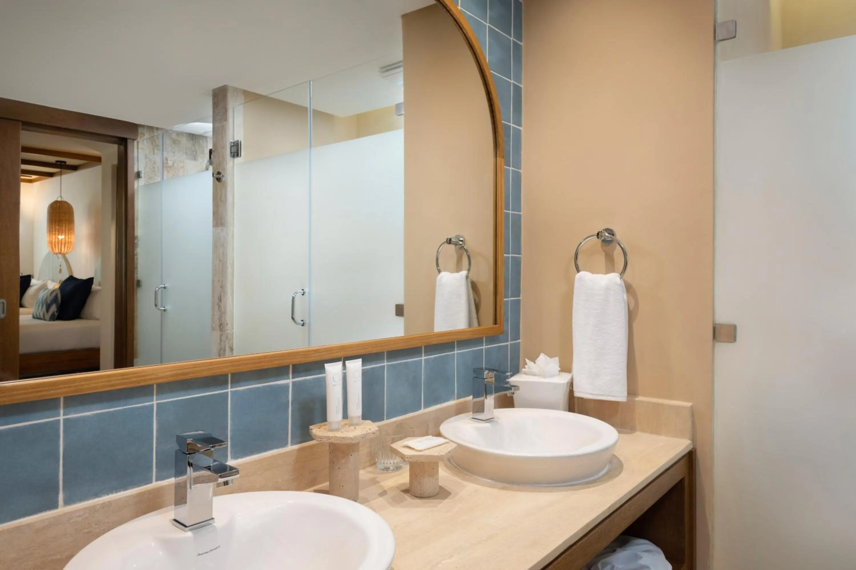 Shower in Garden Suites by Meliá - All inclusive