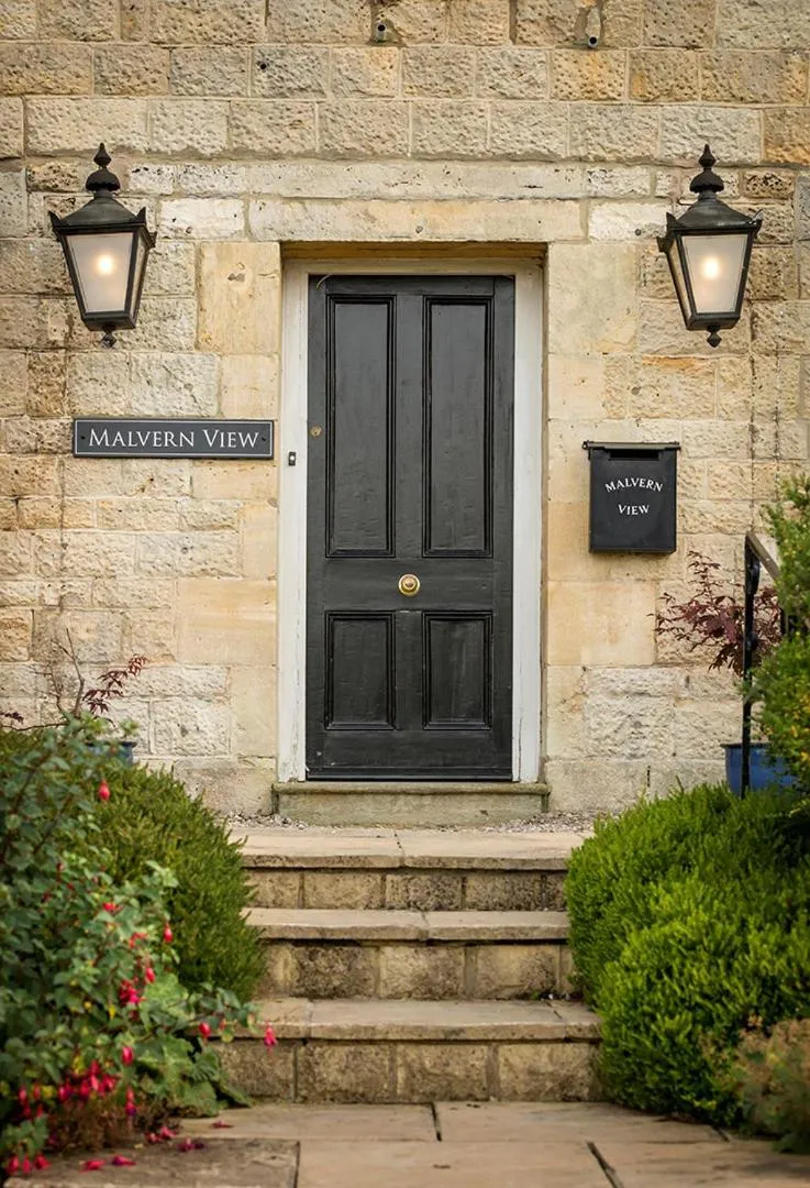 Facade/entrance in Malvern View