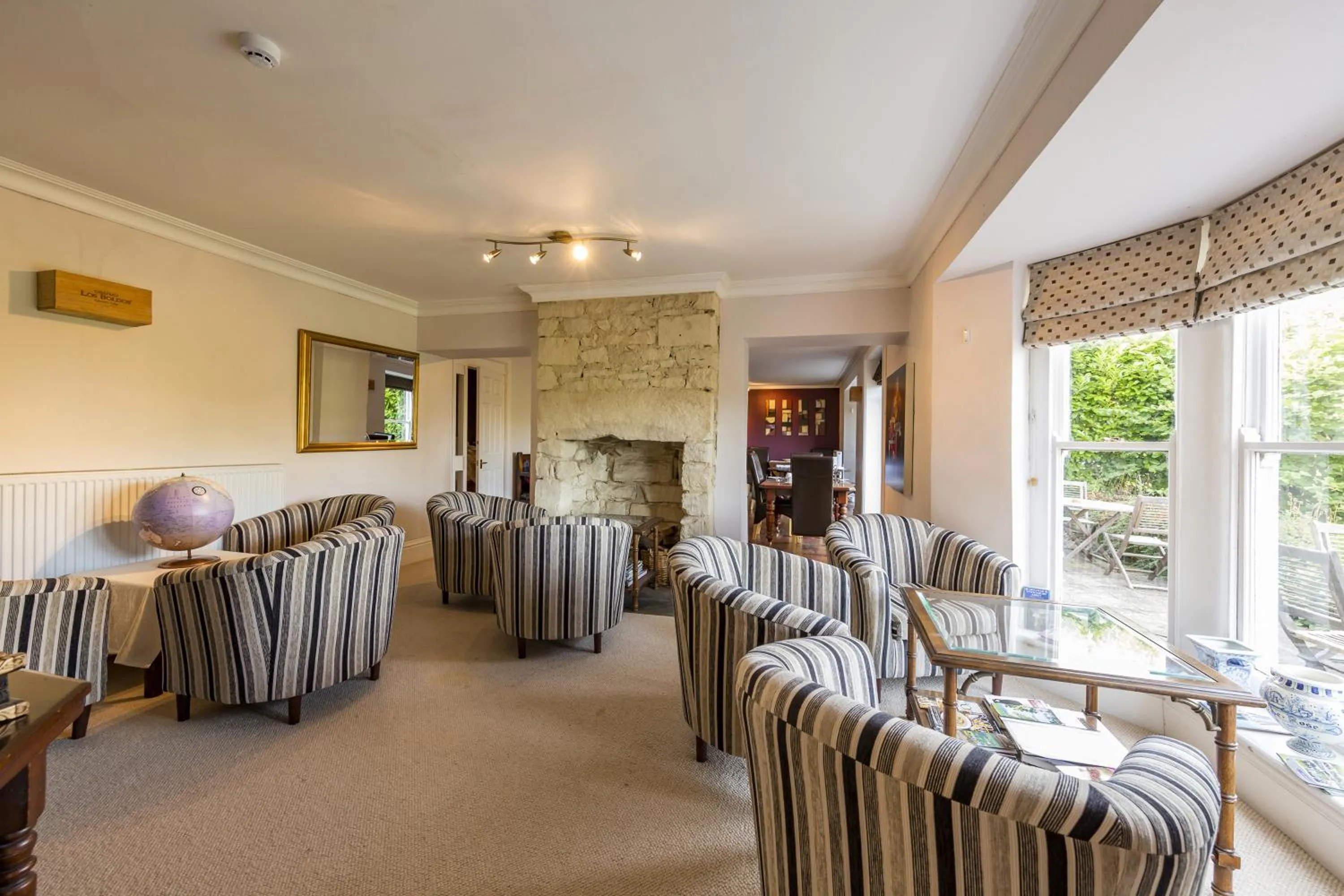 Seating area in Malvern View