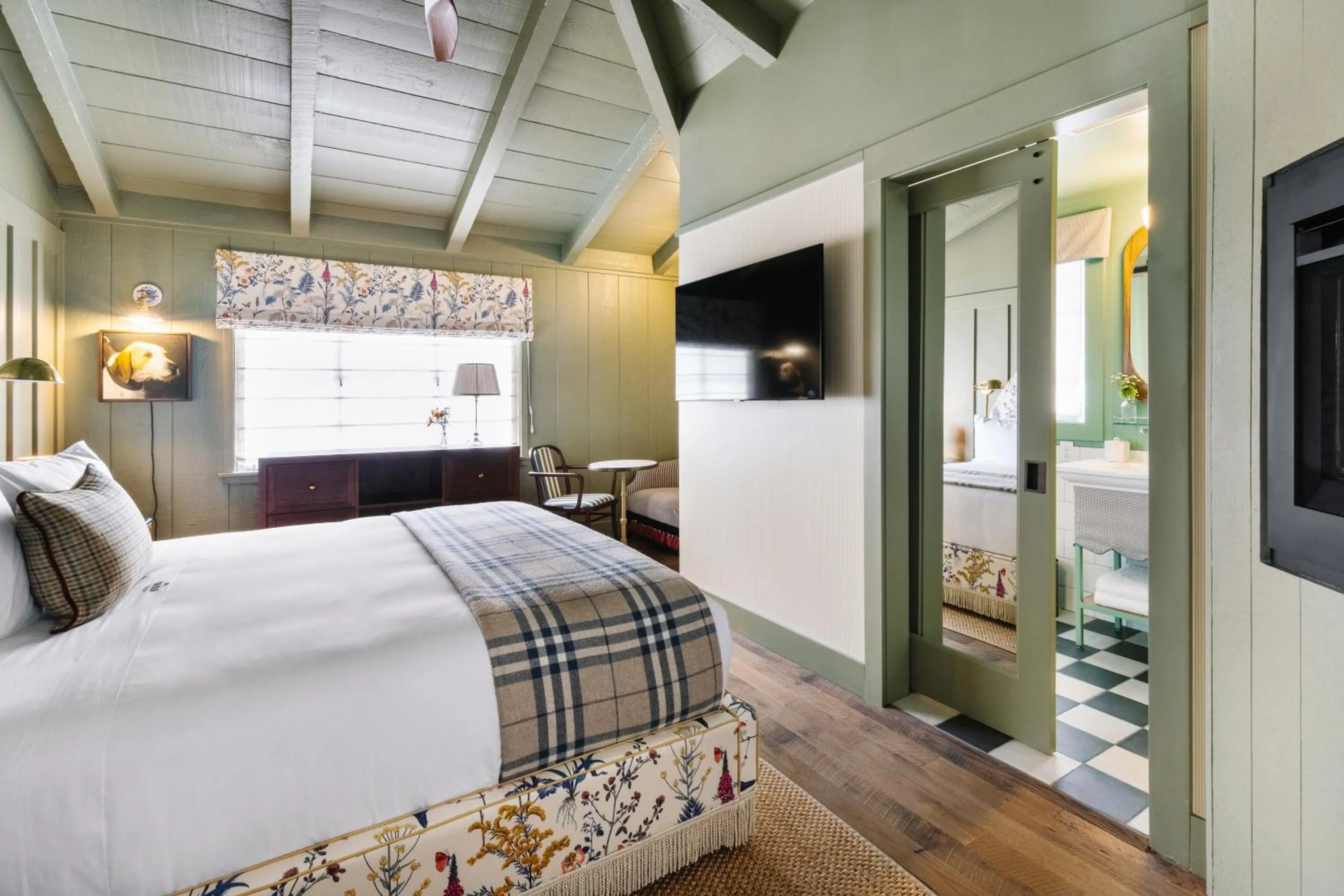 Photo of the whole room, Bed in Le Petit Pali at Ocean Ave