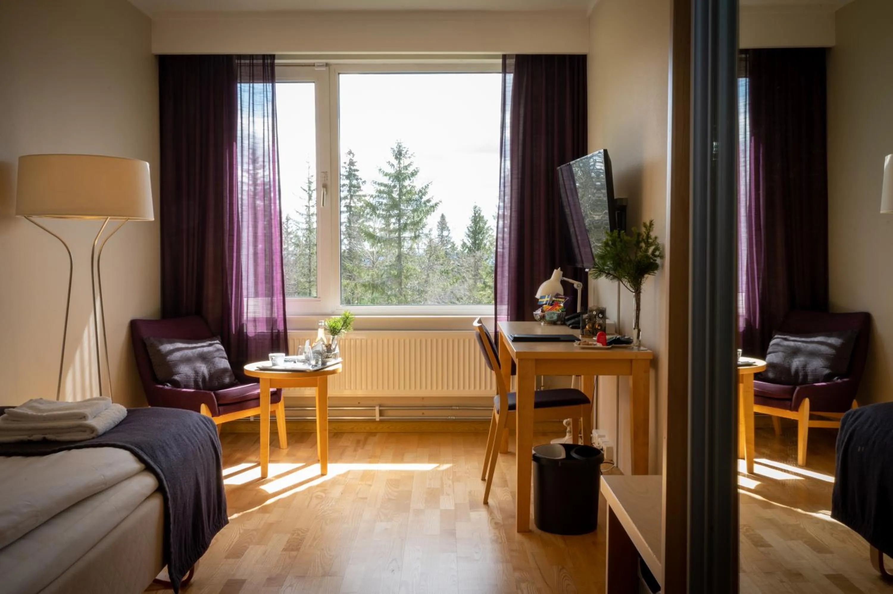 Seating area in Voksenasen Hotell; Best Western Signature Collection