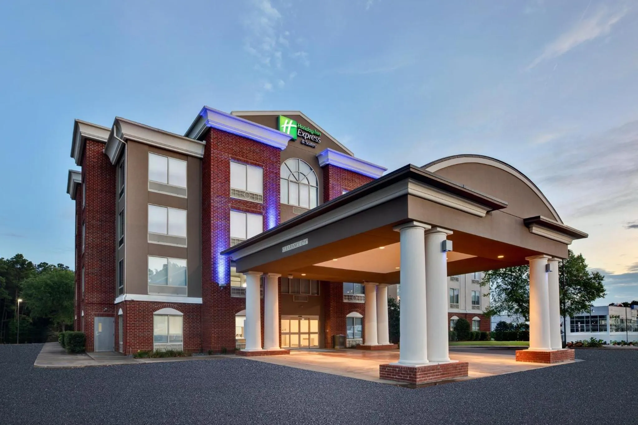 Property building in Holiday Inn Express Hotel & Suites West Monroe by IHG