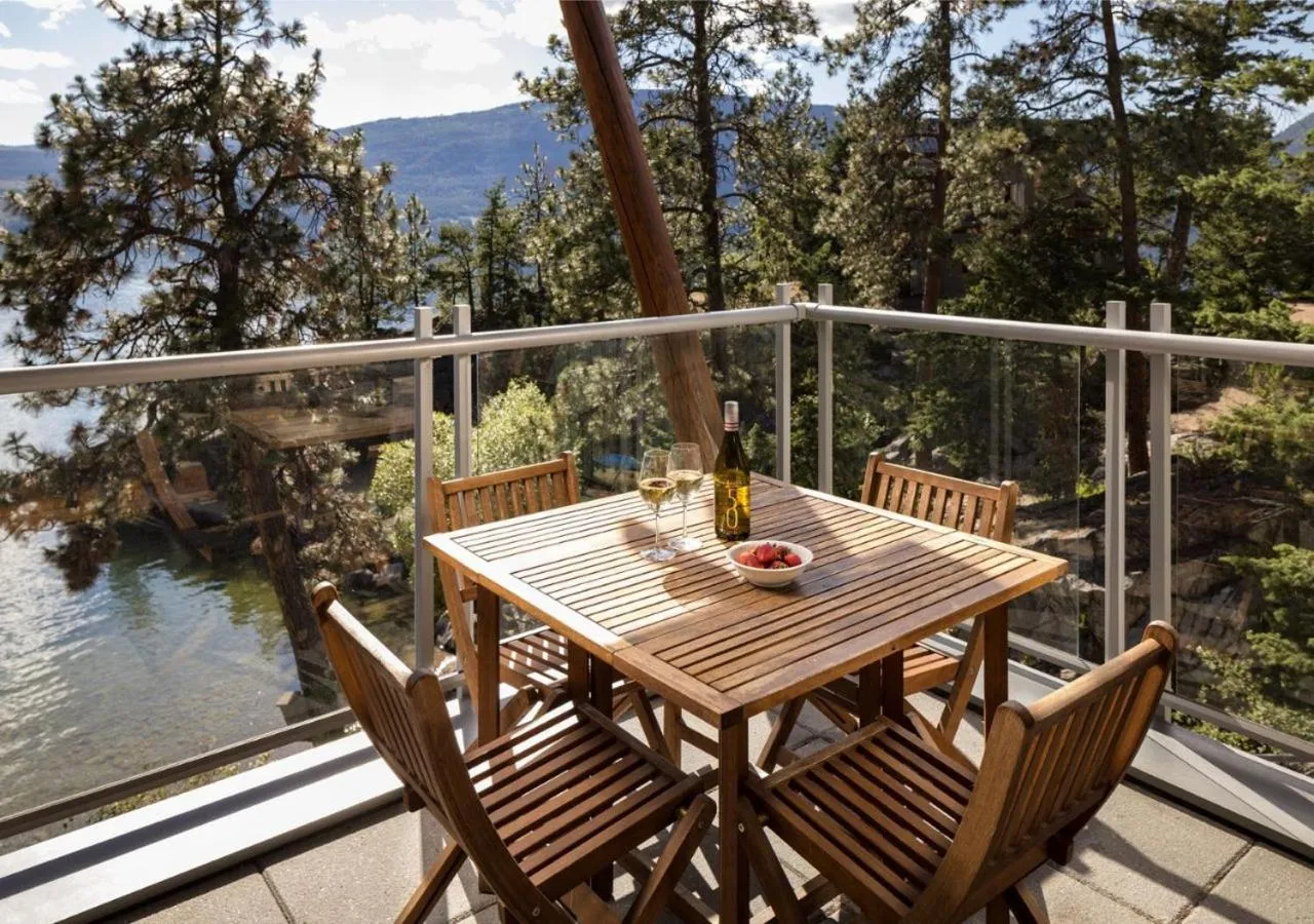 Patio in Outback Lakeside Vacation Homes