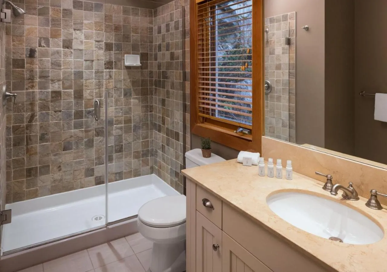 Shower in Outback Lakeside Vacation Homes