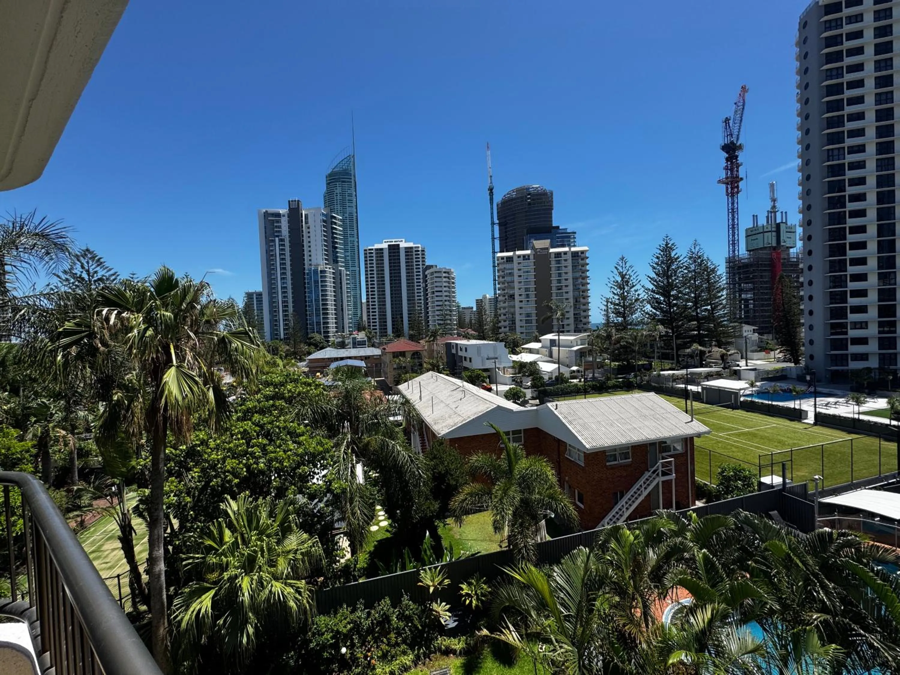 Aristocrat Apartments