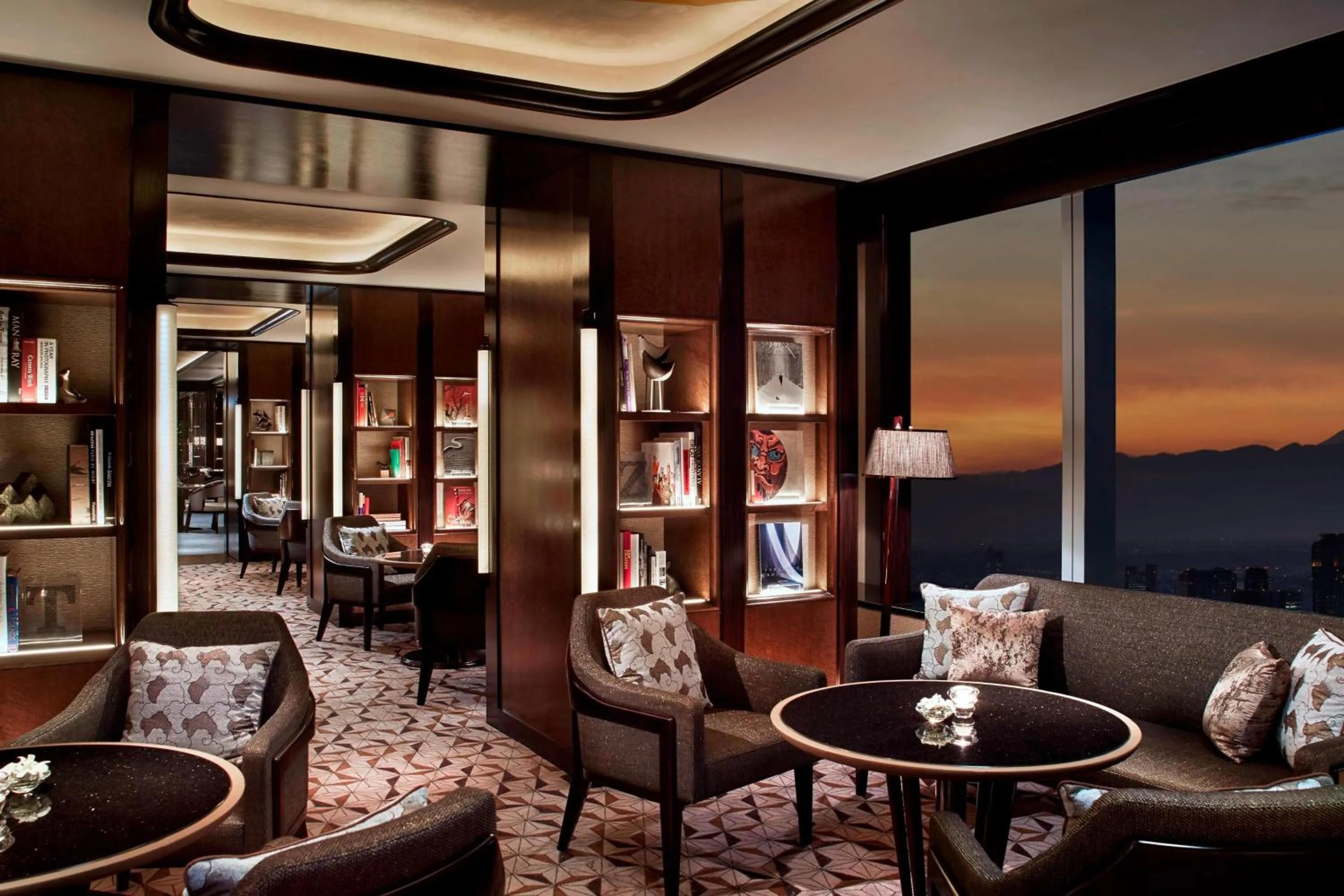 Lounge or bar in The Ritz-Carlton, Tokyo
