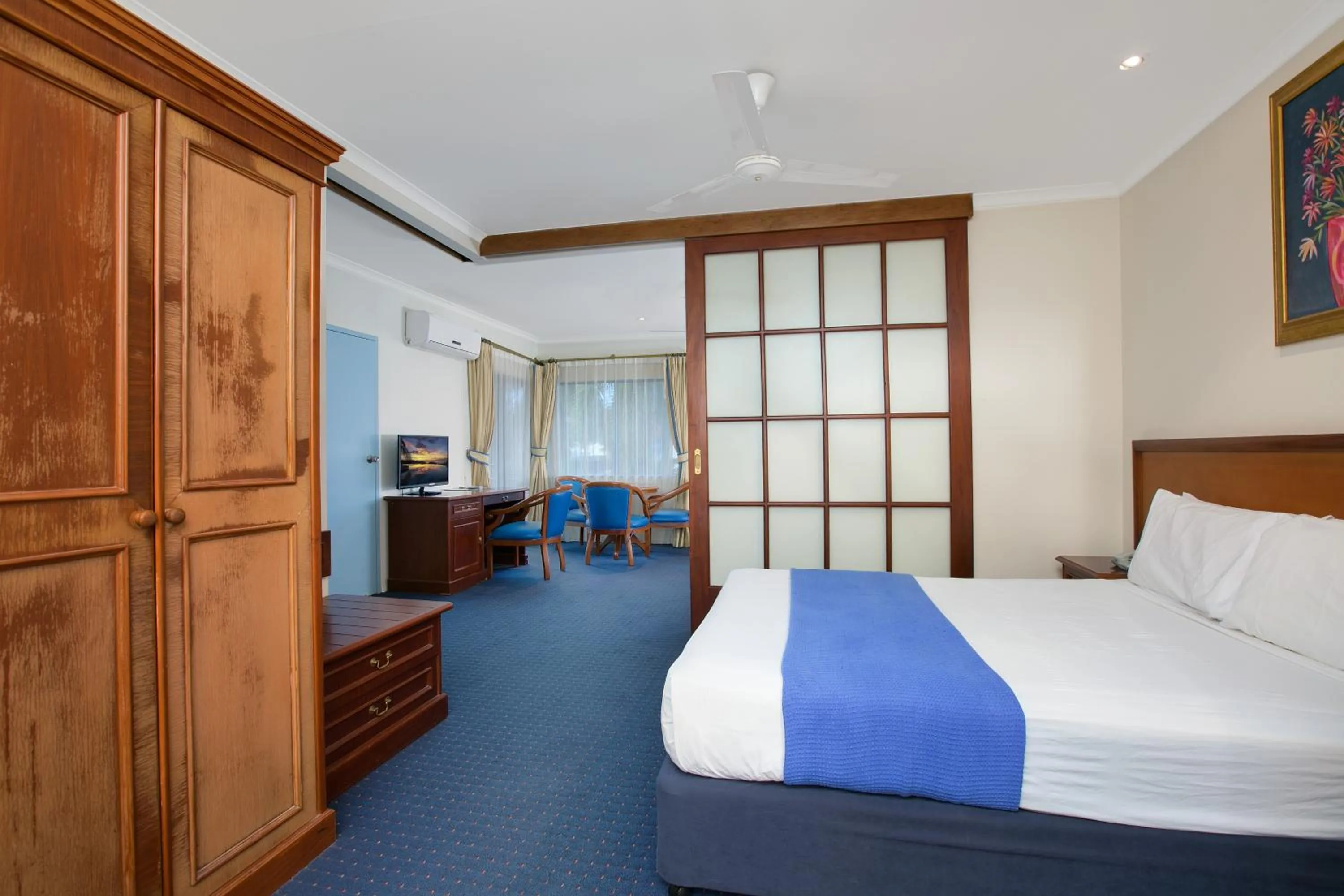 Photo of the whole room in Cairns Southside International