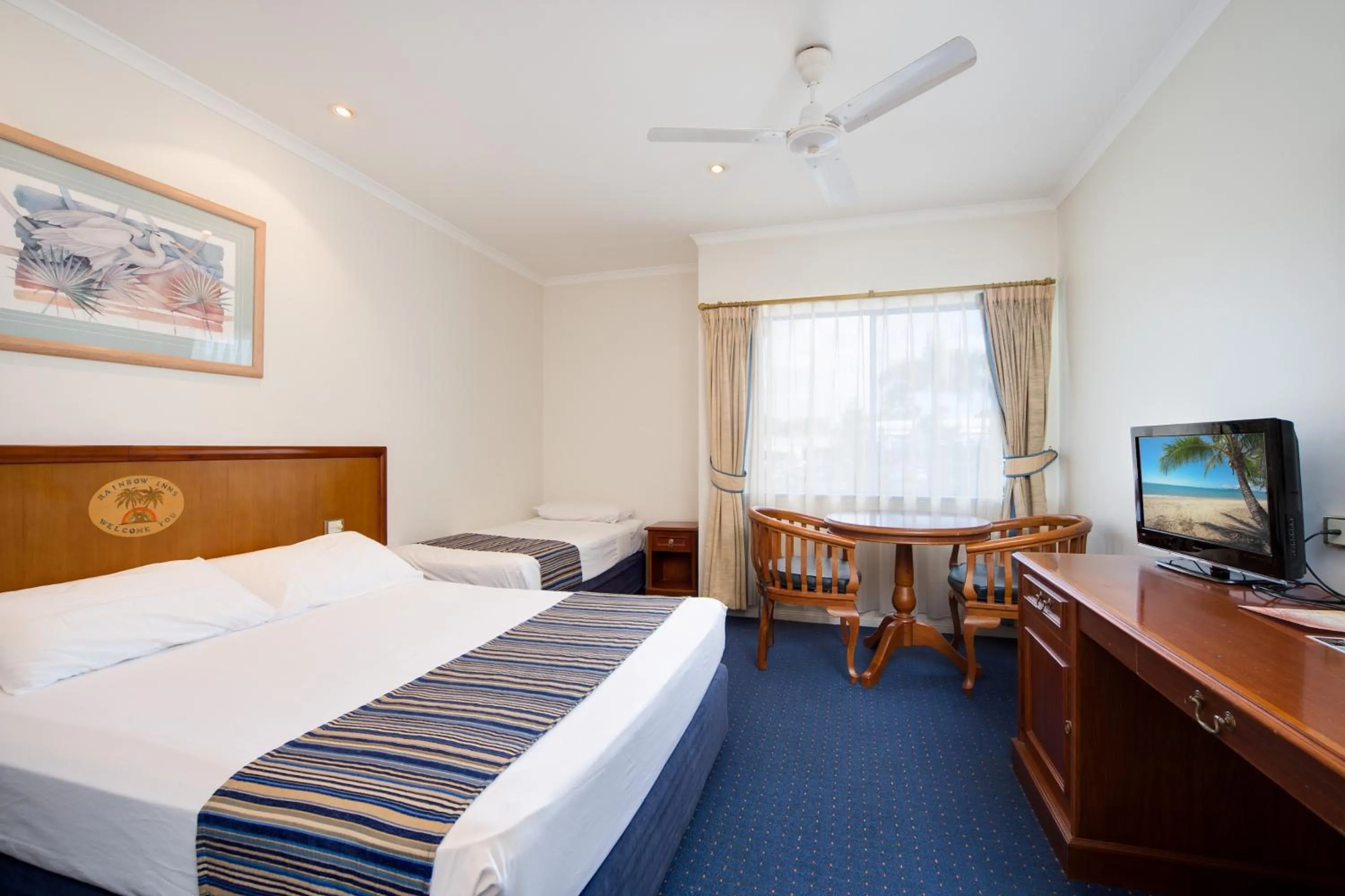 Bedroom, TV/Entertainment Center in Cairns Southside International