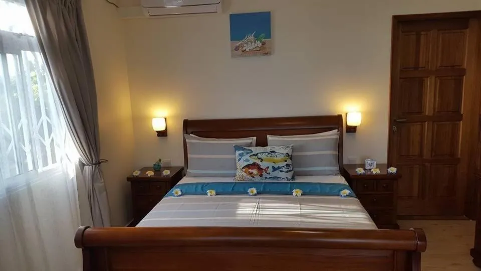 Bed in Seashell Beach Villa
