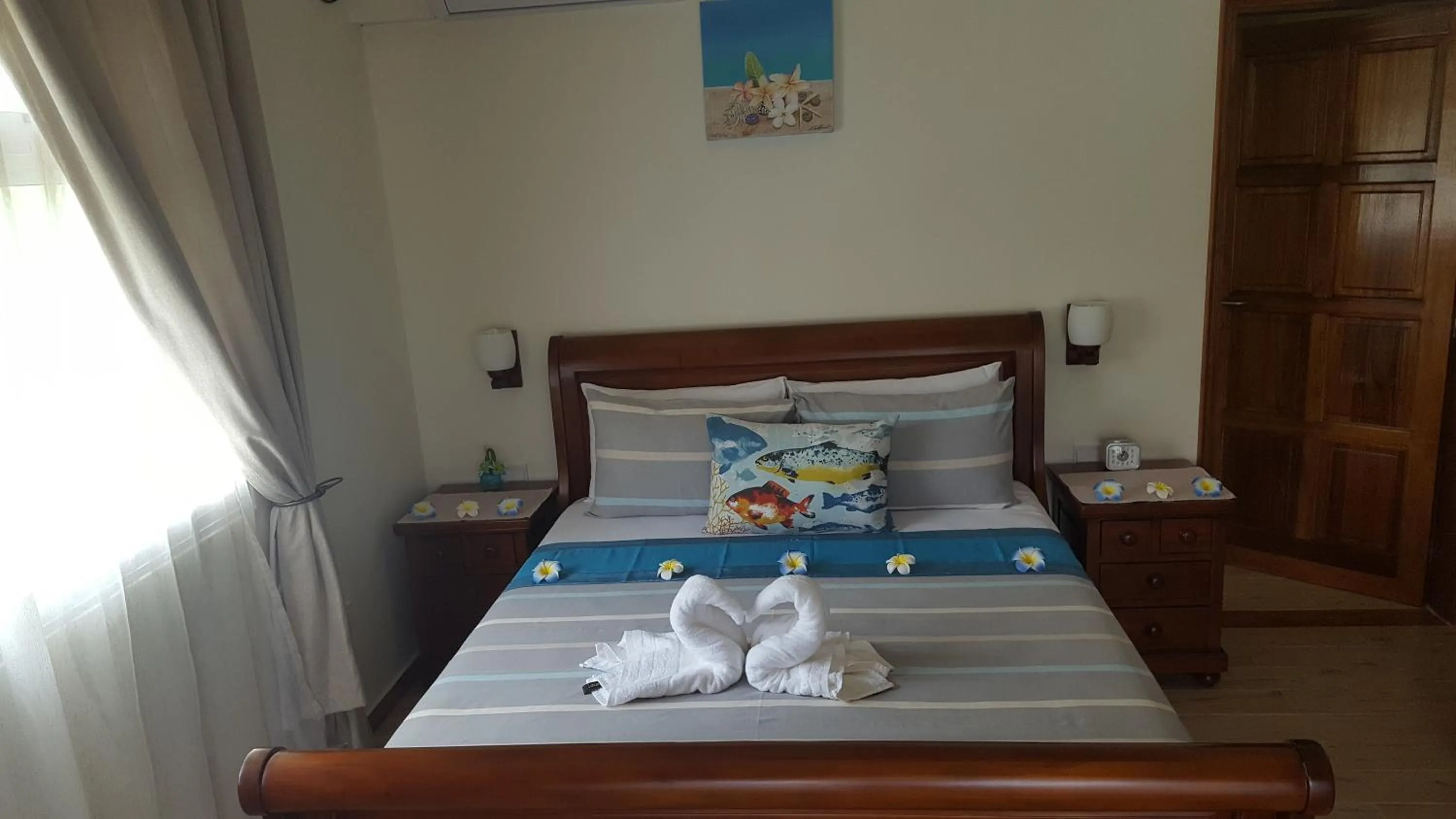 Bed in Seashell Beach Villa