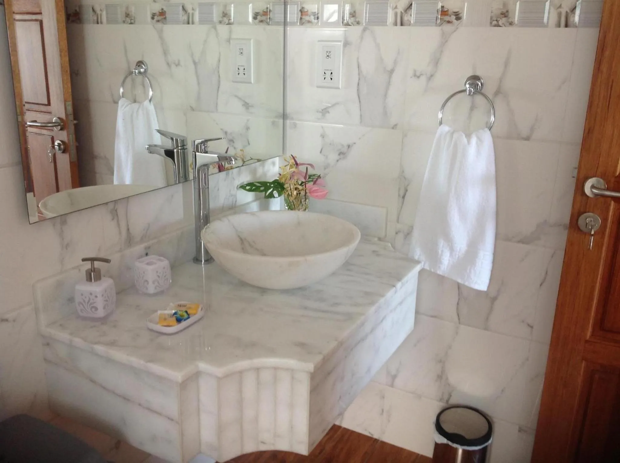 Bathroom in Seashell Beach Villa