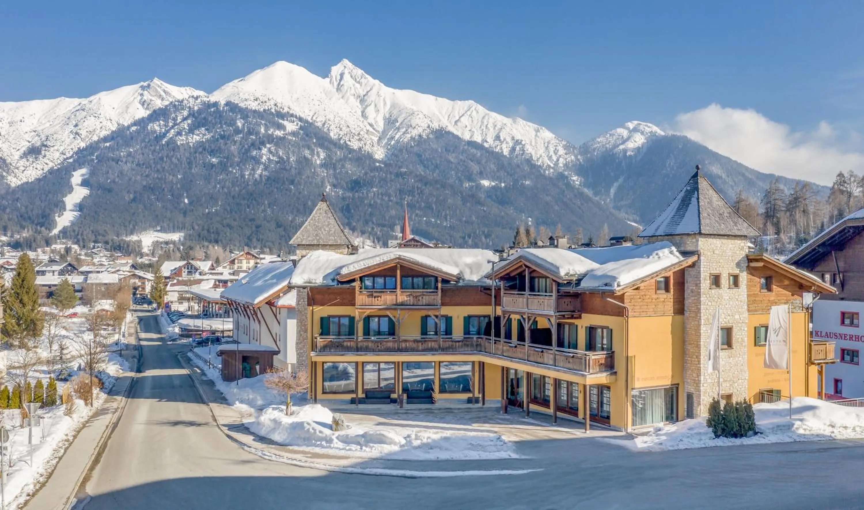 Property building in Apartment Torri di Seefeld