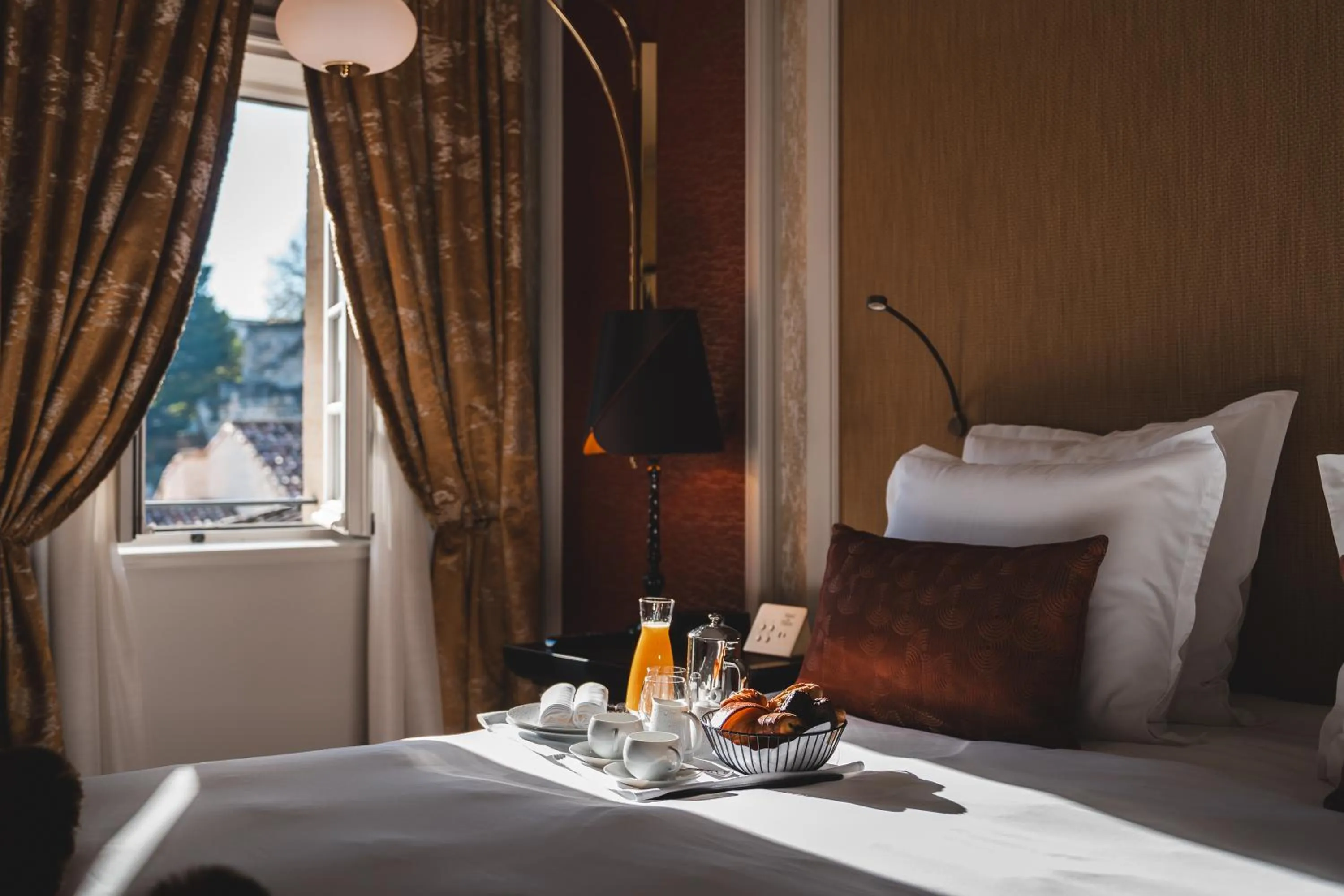 Bedroom, Bed in Hôtel de Pavie