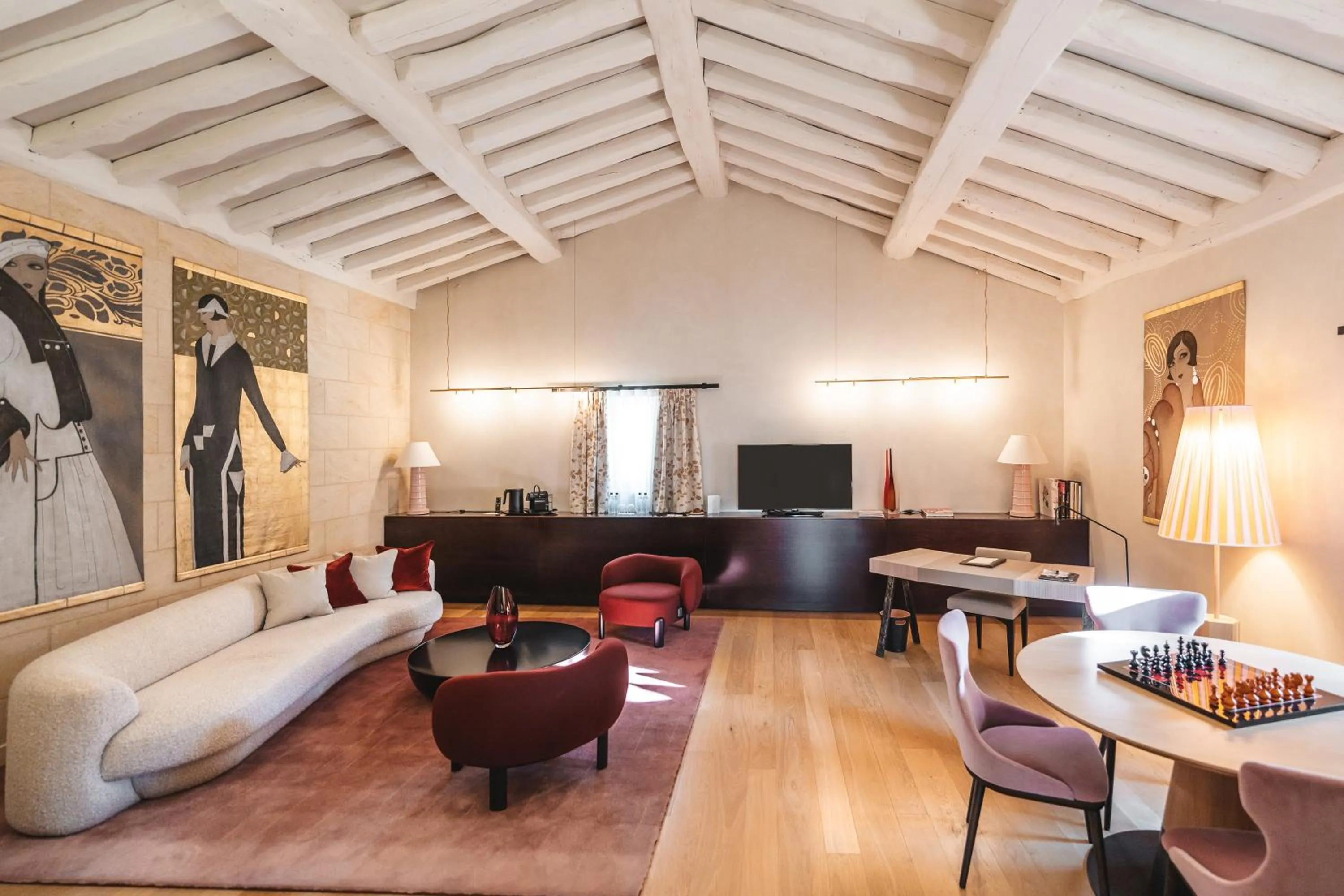 Living room in Hôtel de Pavie