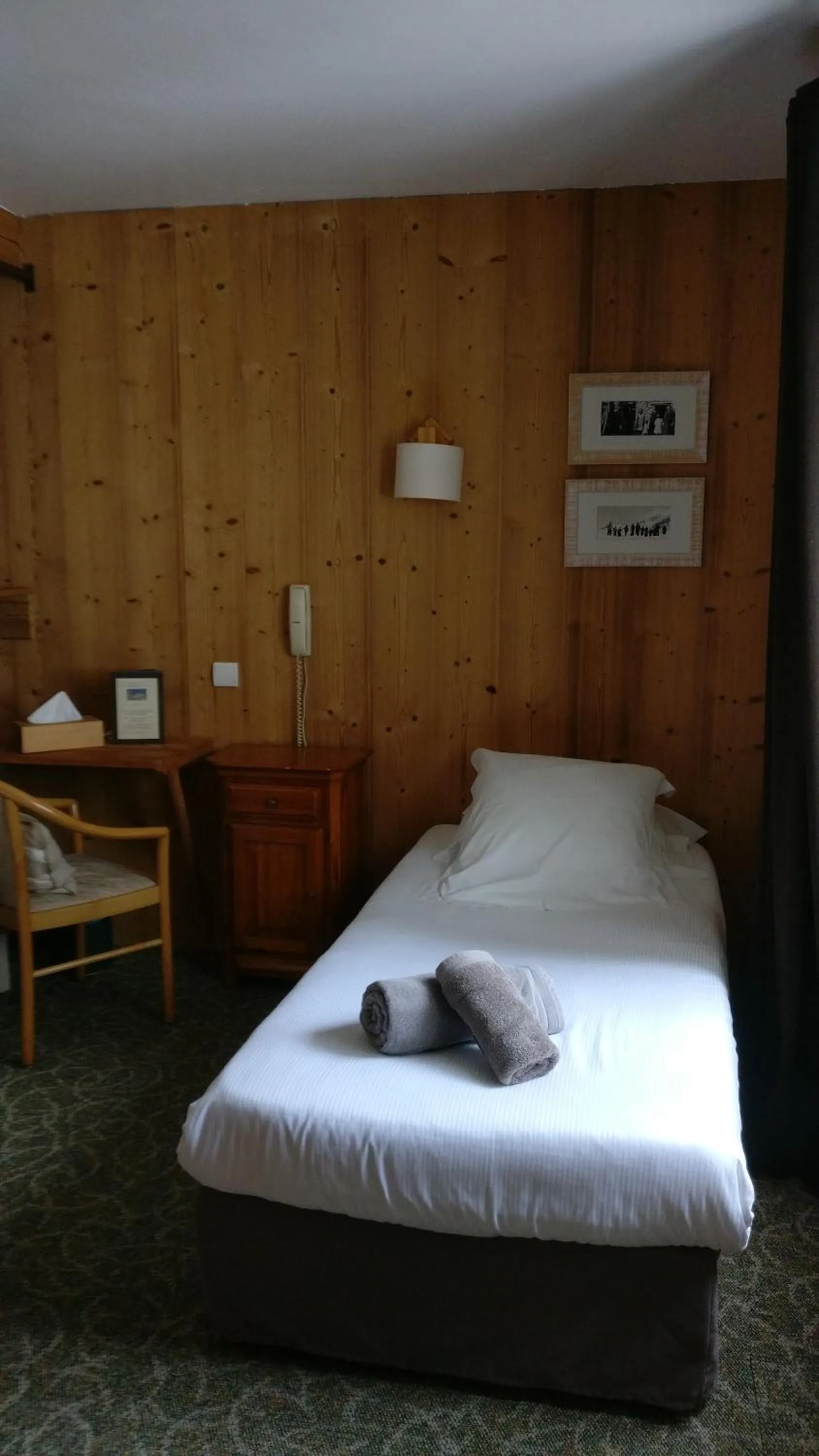 Mountain view, Bed in Hôtel Bellier