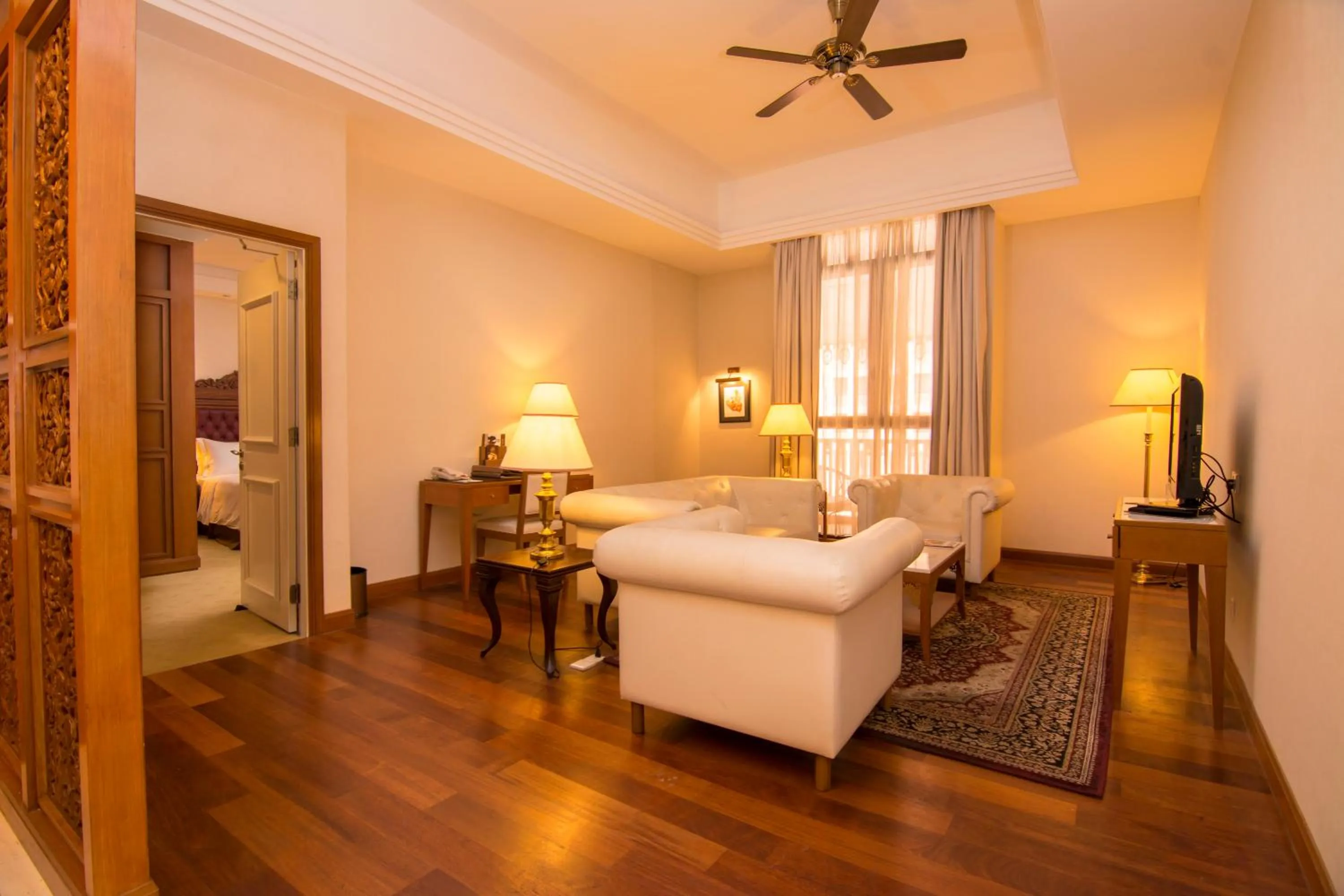 Living room, Bed in Royale Chulan Kuala Lumpur