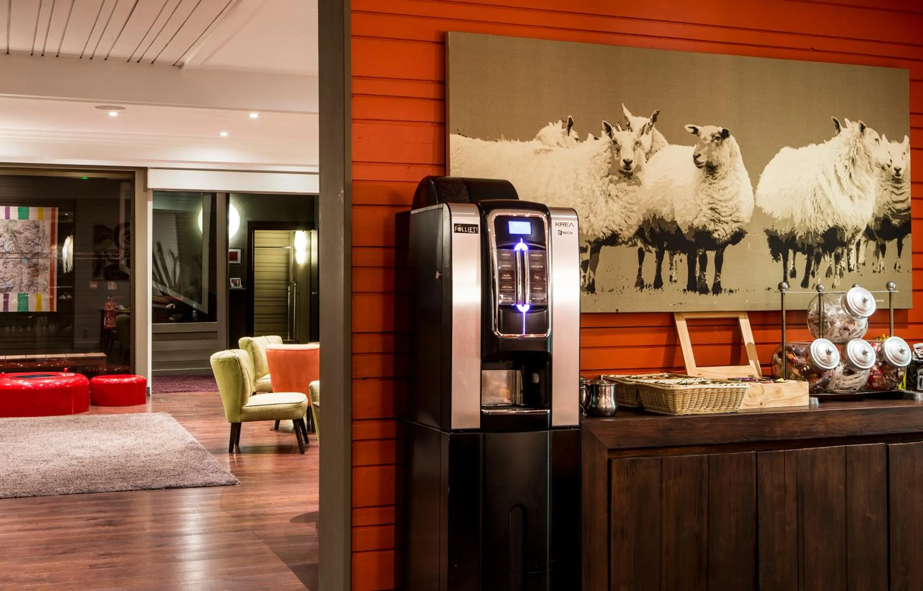 Restaurant/places to eat in Hotel Ormelune