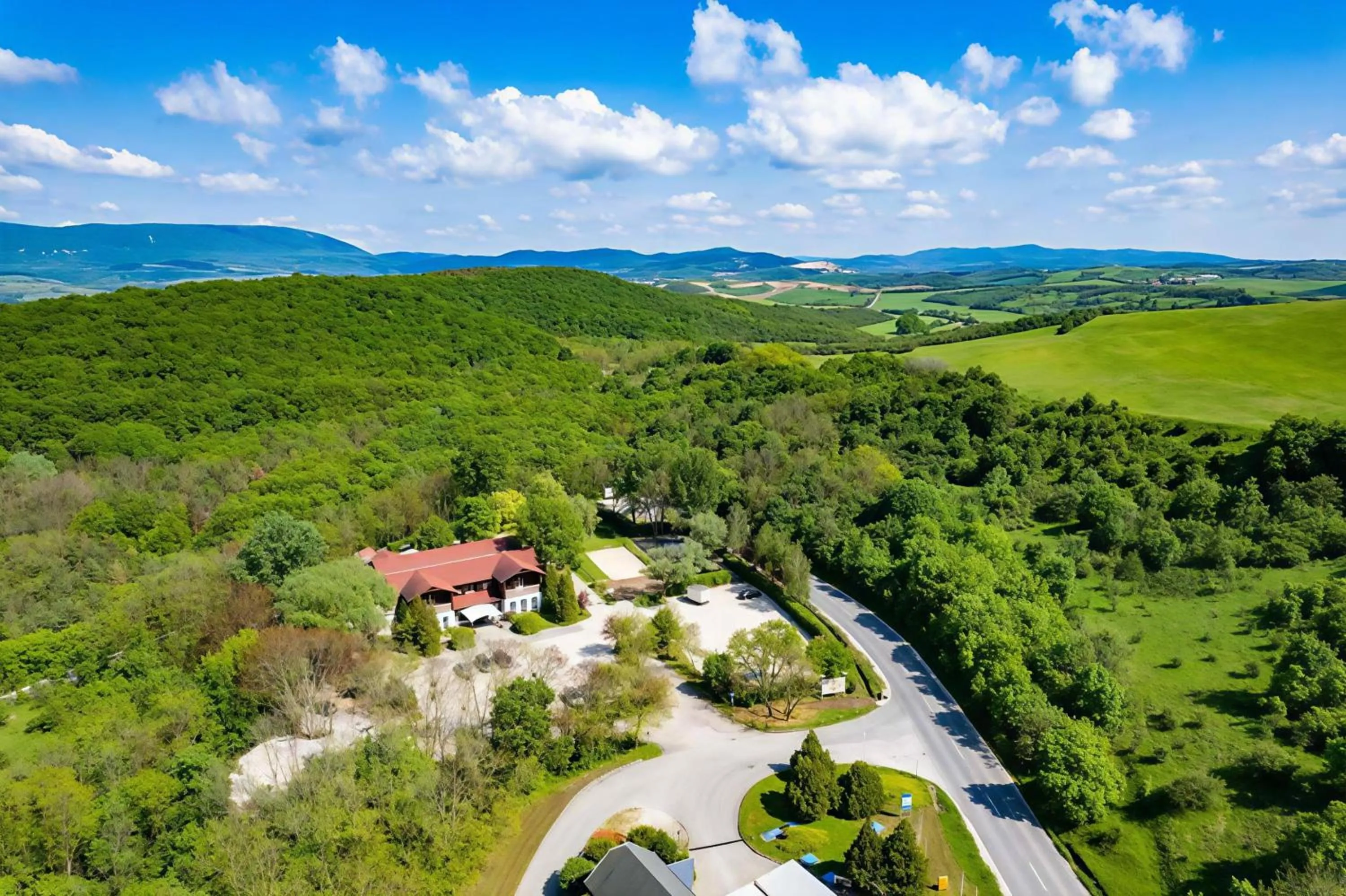 Property building in Pollushof Panzió és Étterem