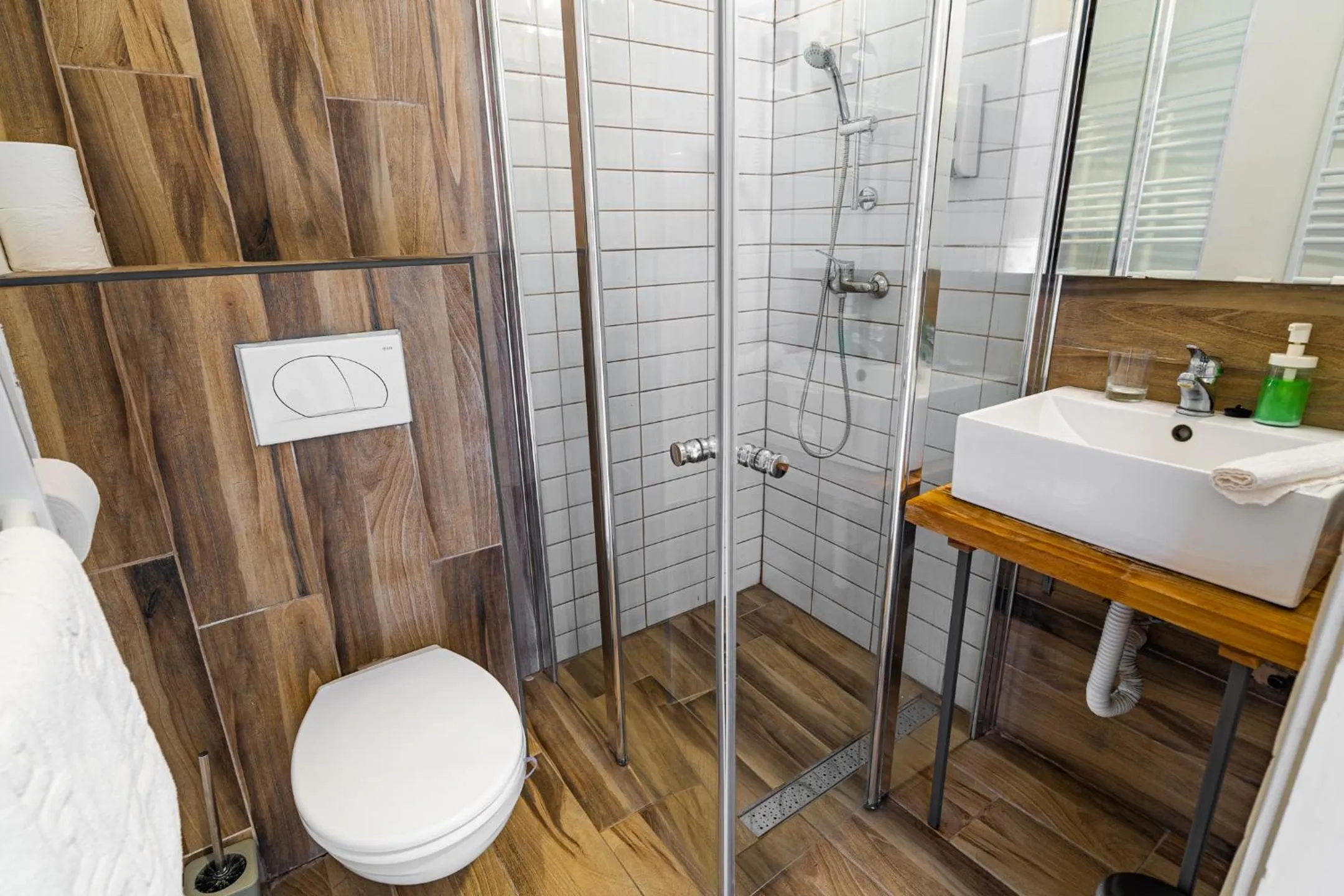 Pollushof Panzió és Étterem