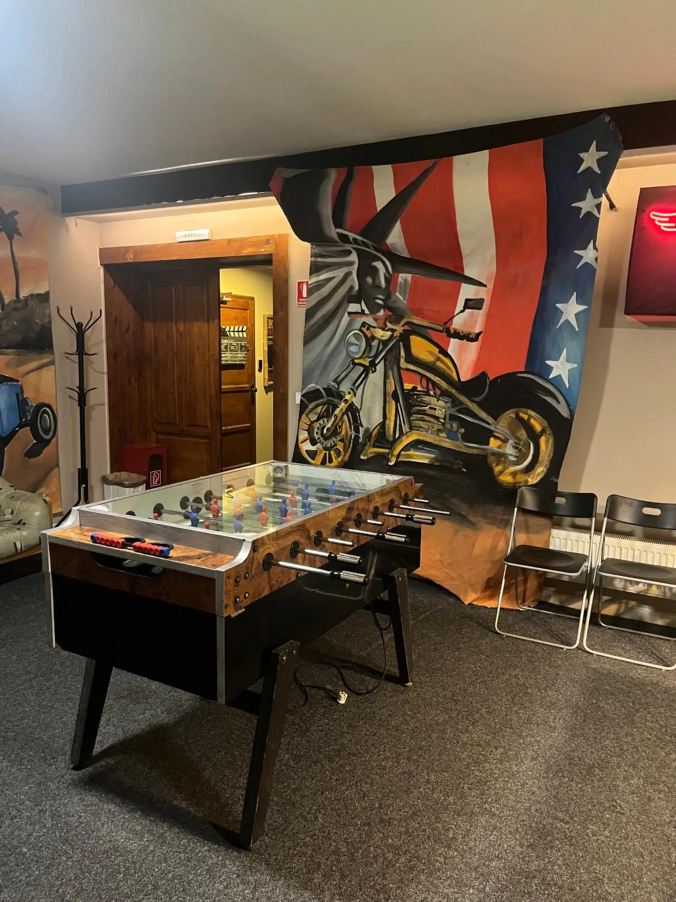 Game Room in Pollushof Panzió és Étterem