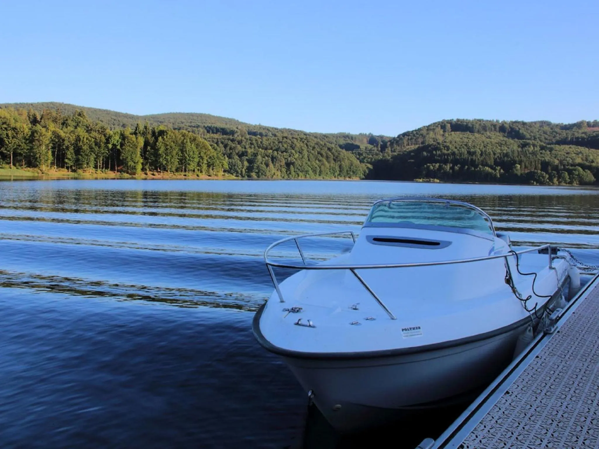 Lake view in Demeure de Flore
