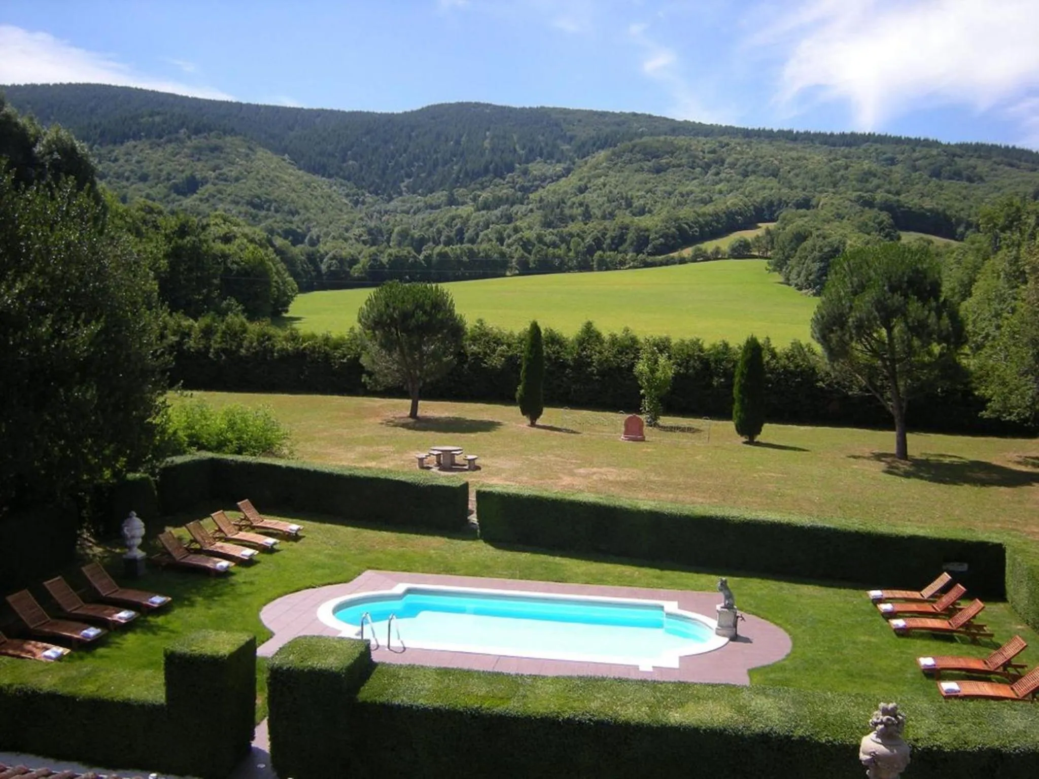 Swimming pool in Demeure de Flore