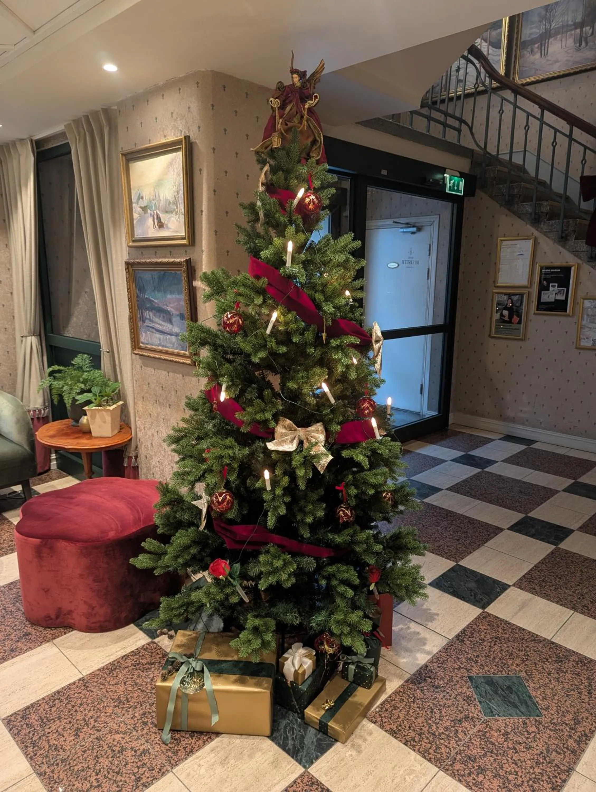 Facade/entrance in Hotel Breiseth