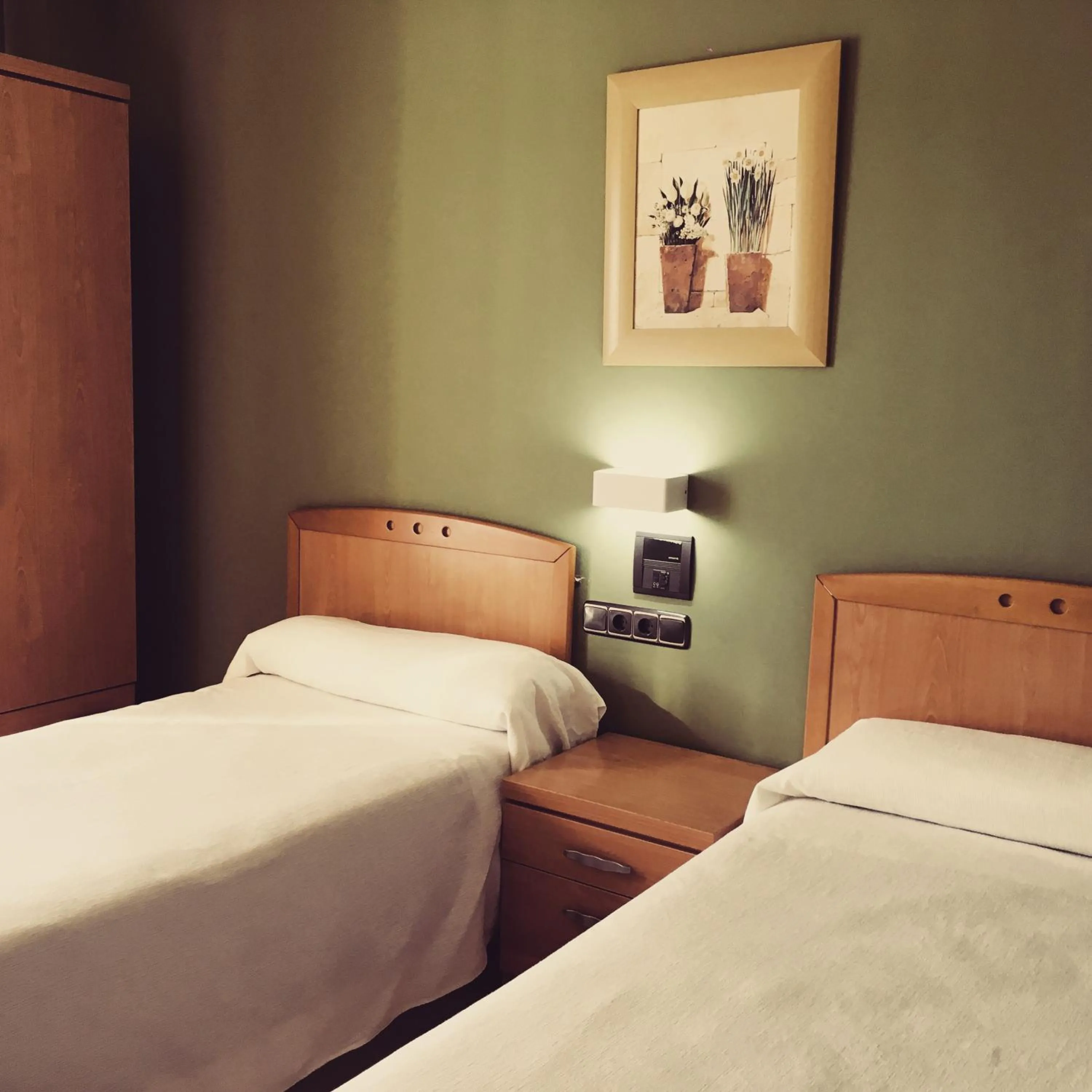 Bed in Hostal Meseguer