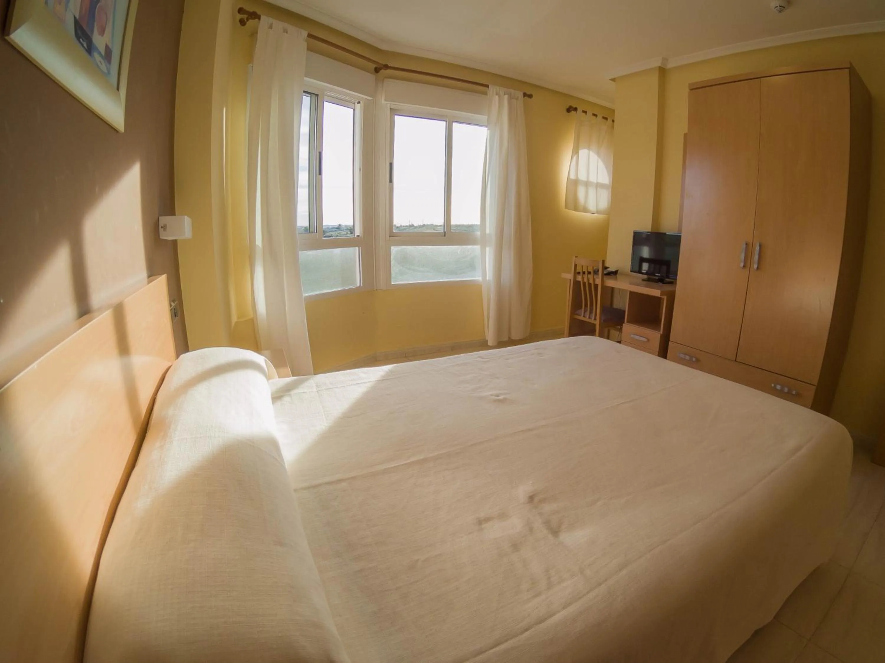 Bed in Hostal Meseguer