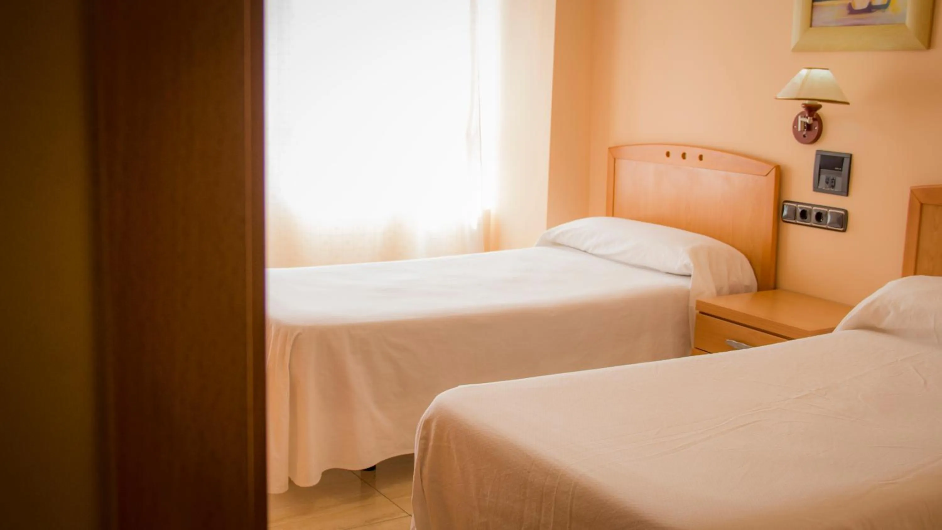 Bedroom, Bed in Hostal Meseguer