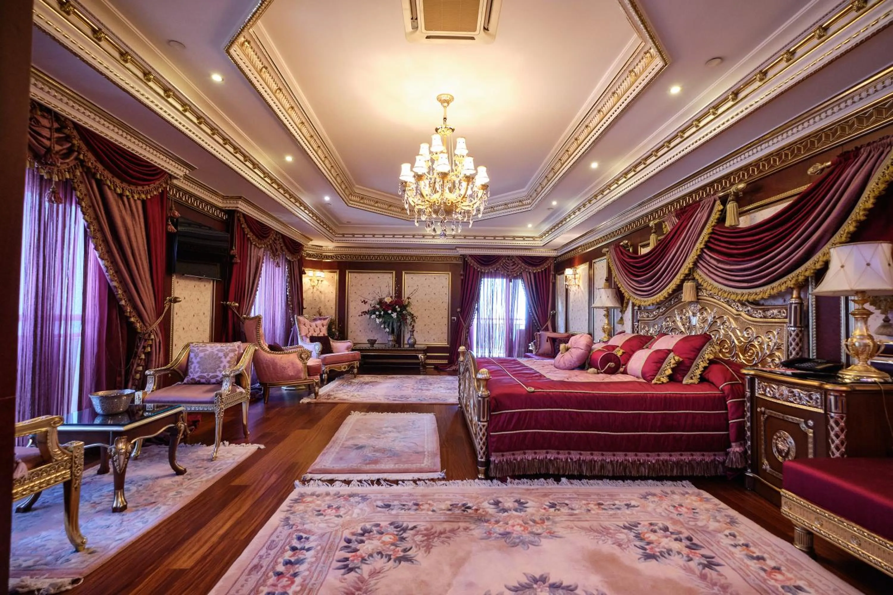 Photo of the whole room, Bed in Club Hotel Sera