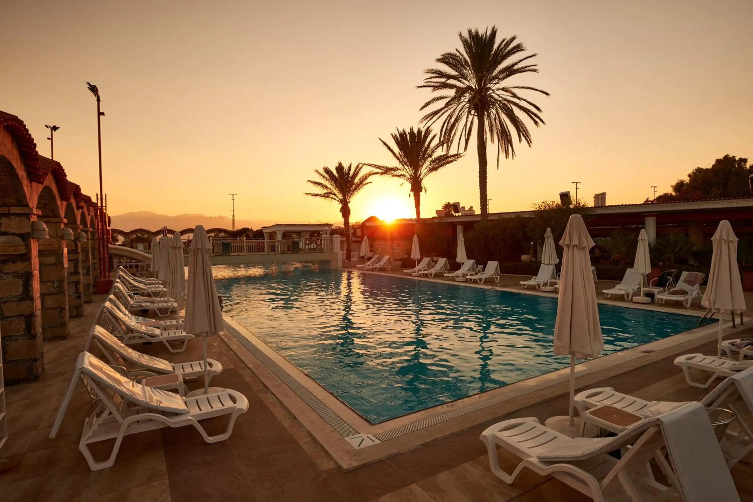 Swimming pool in Club Hotel Sera