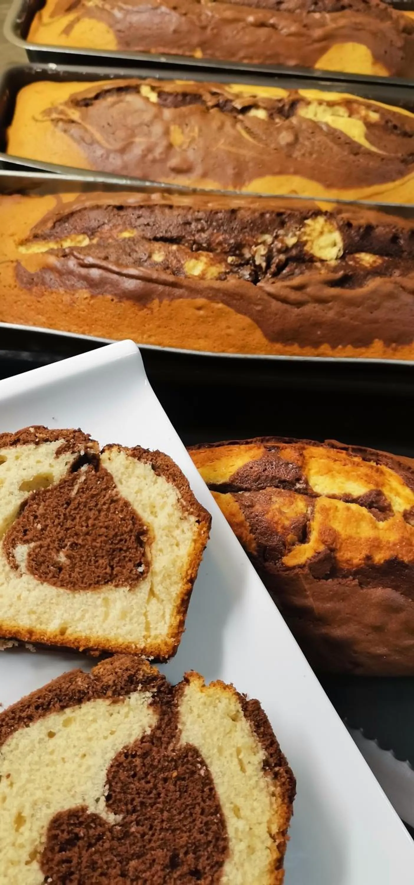 Breakfast in Blue Harmony Apartments