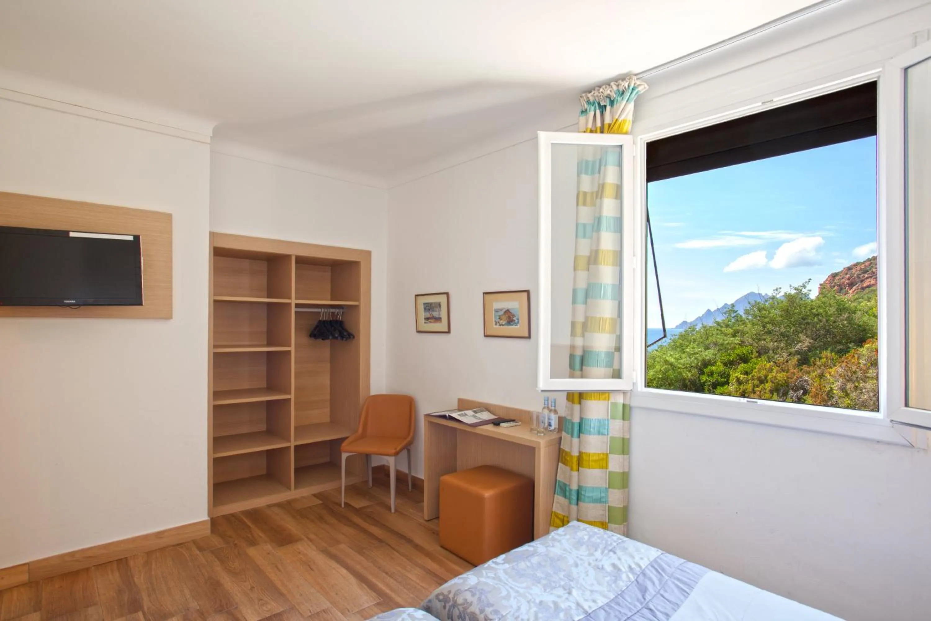 Bed in Hotel Kalliste