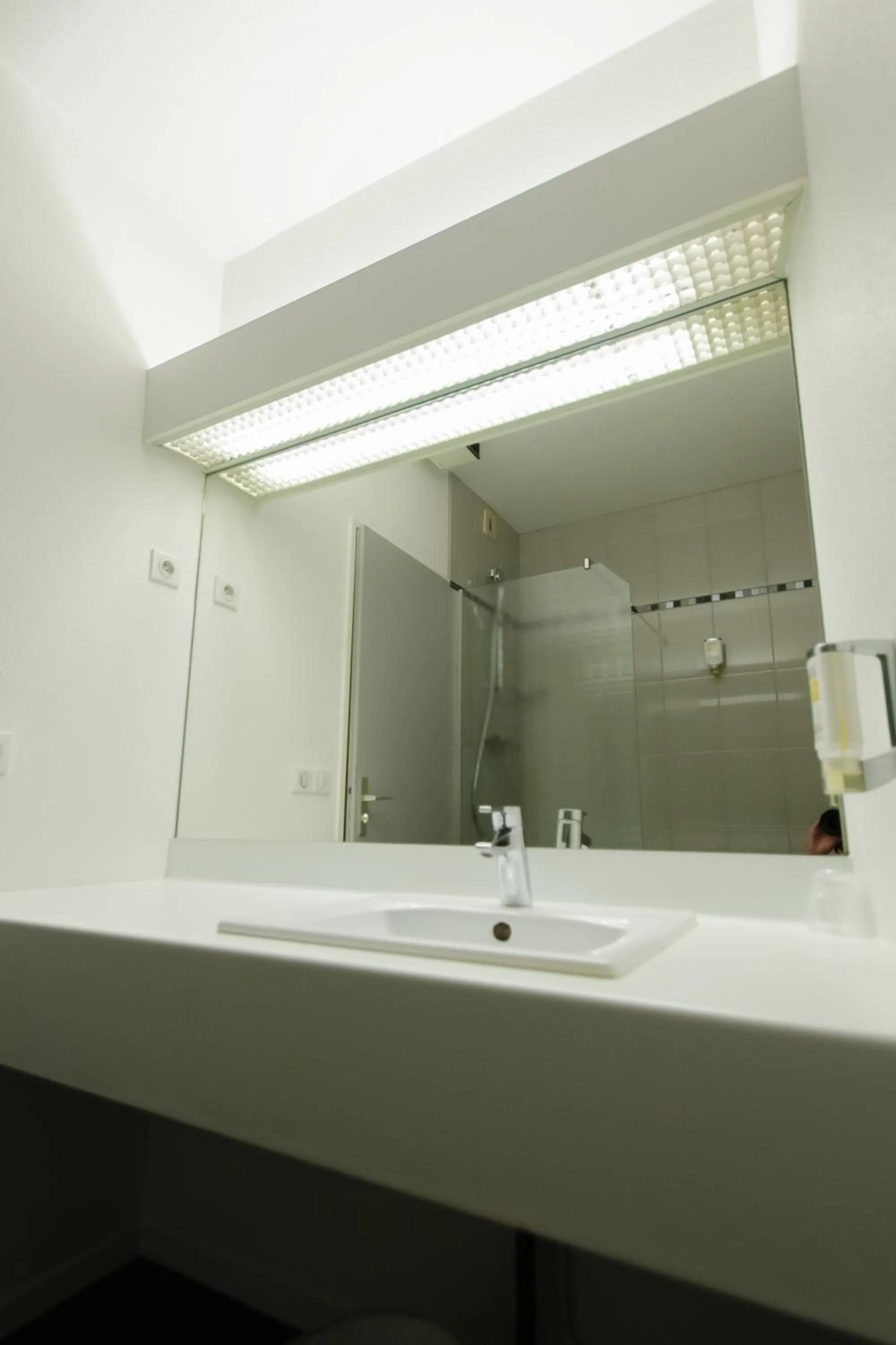 Bathroom in Hôtel Agena