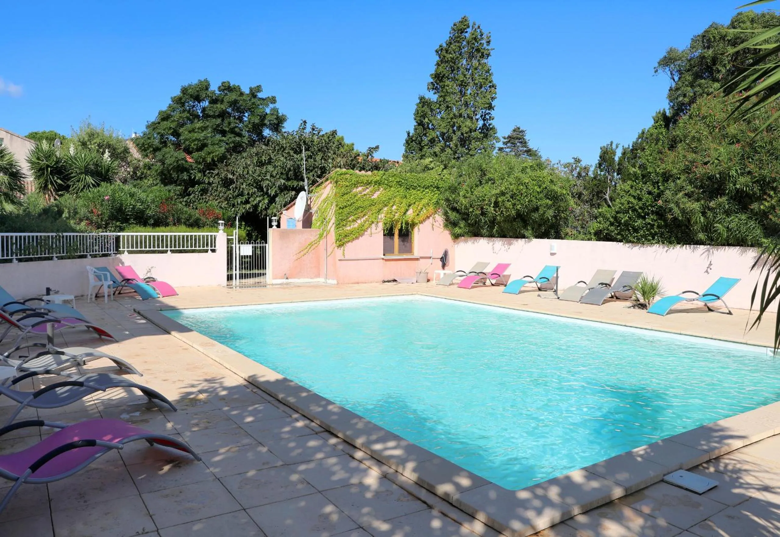 Pool view in U Libecciu