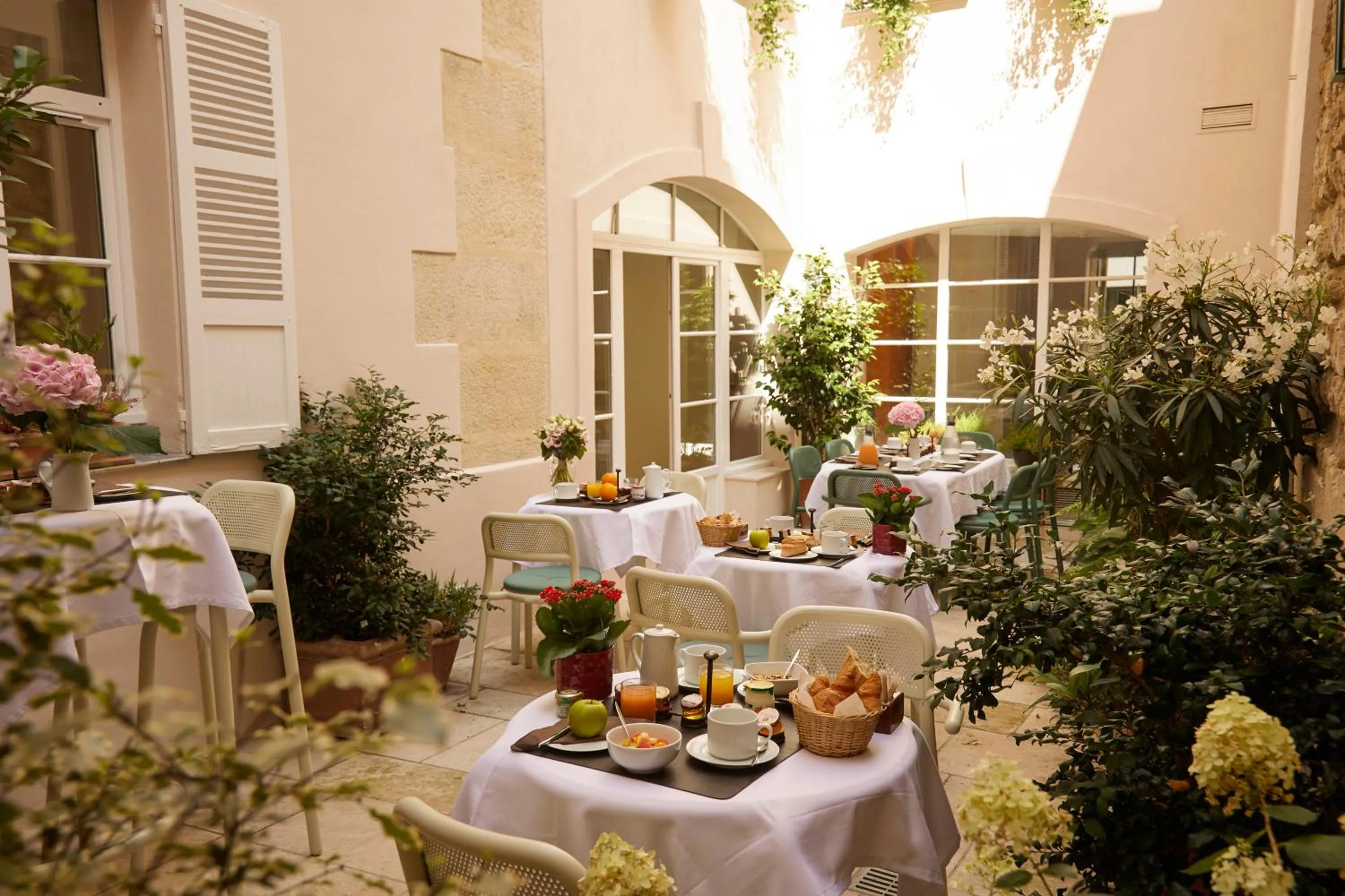Patio in Le Clos Medicis