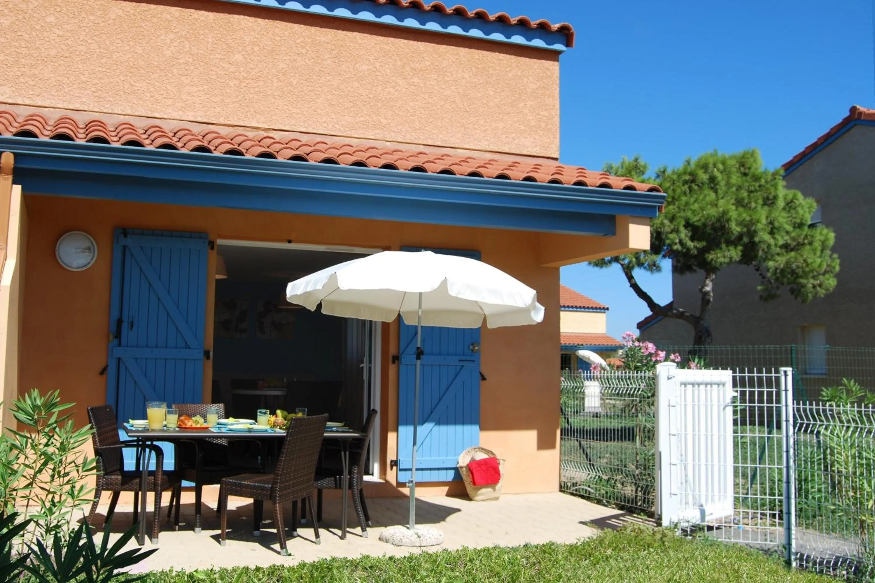 Balcony/Terrace in Lagrange Grand Bleu Vacances – Résidence Le Mas de Torreilles