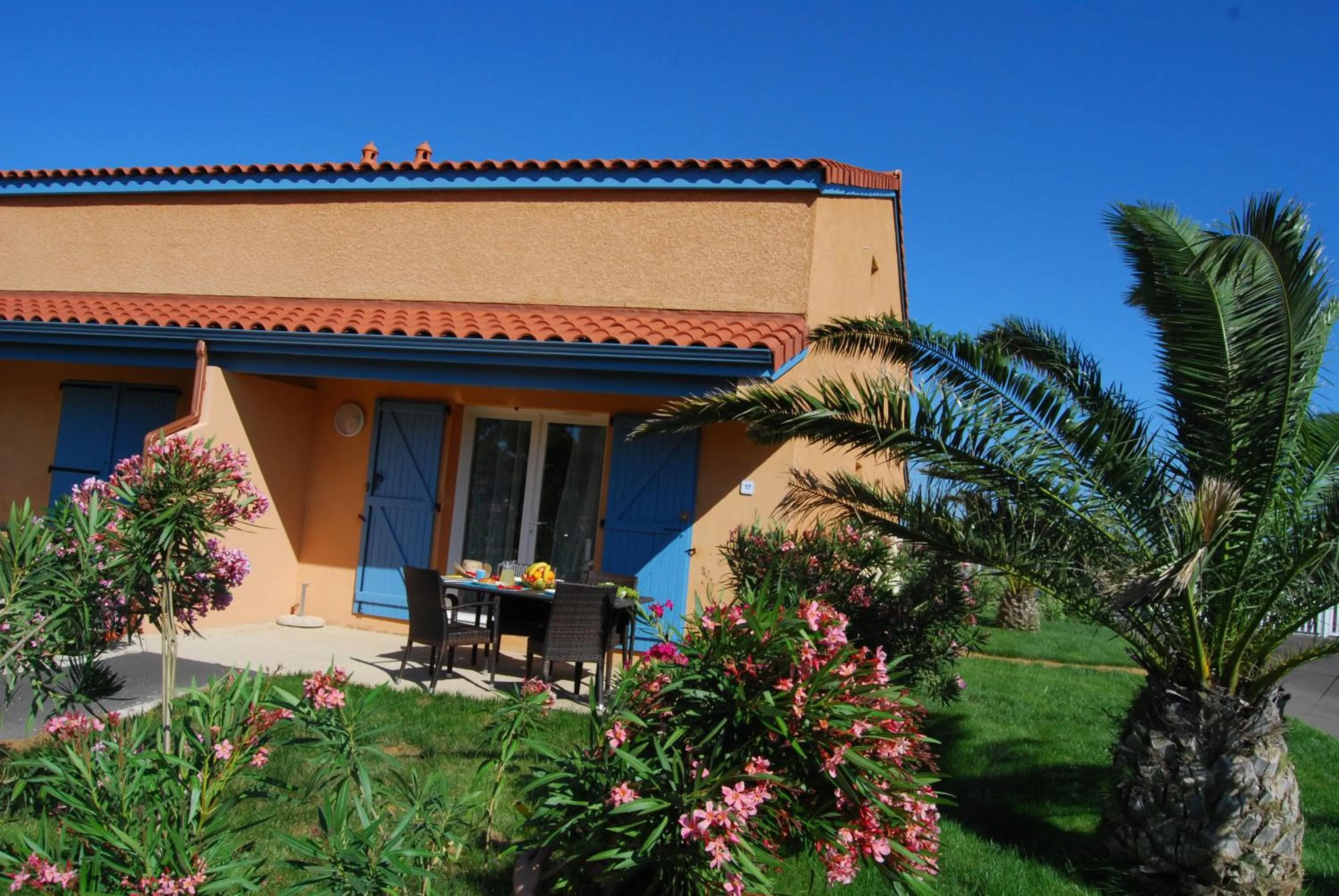 Balcony/Terrace in Lagrange Grand Bleu Vacances – Résidence Le Mas de Torreilles