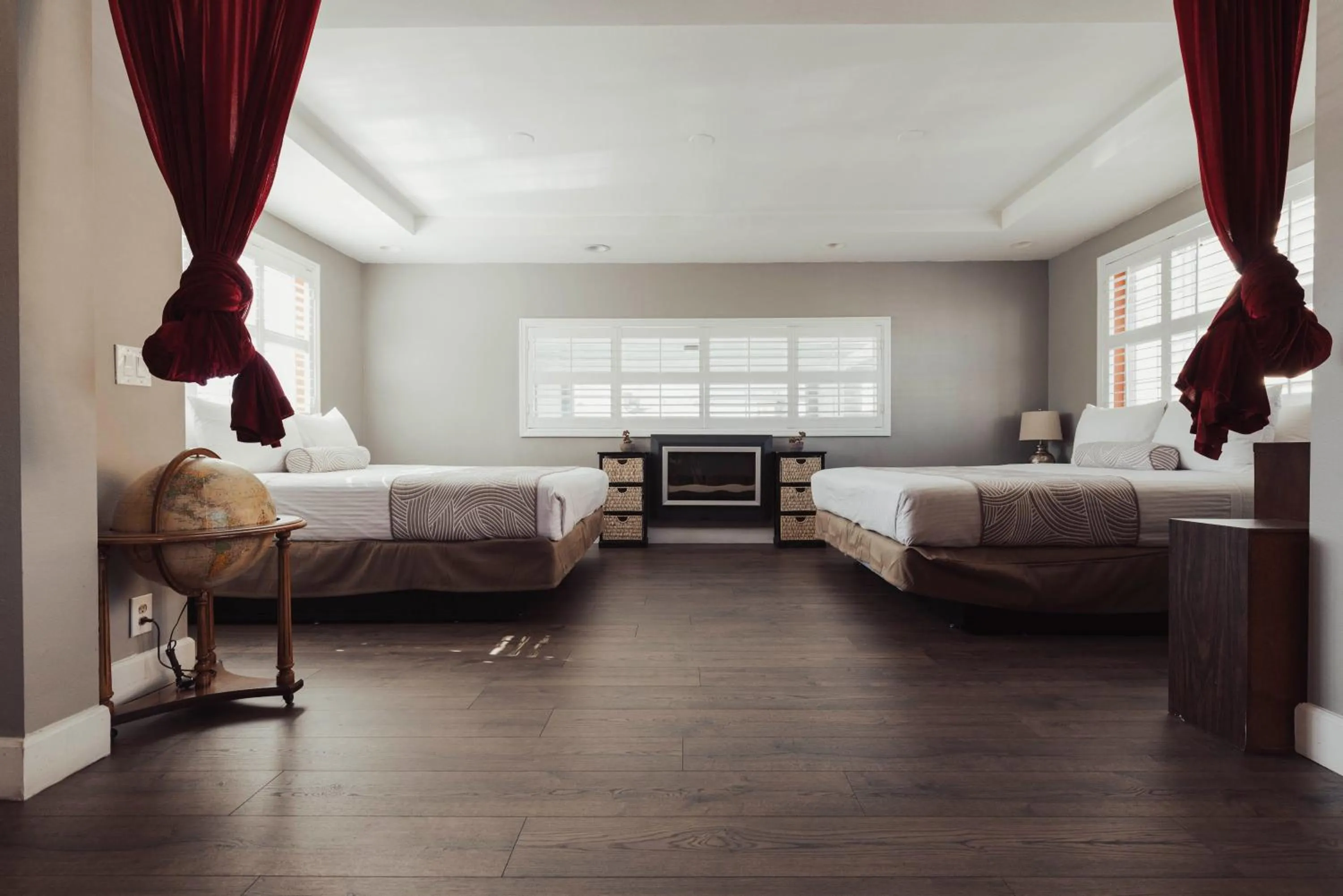 Bed in The Dixie Hollywood