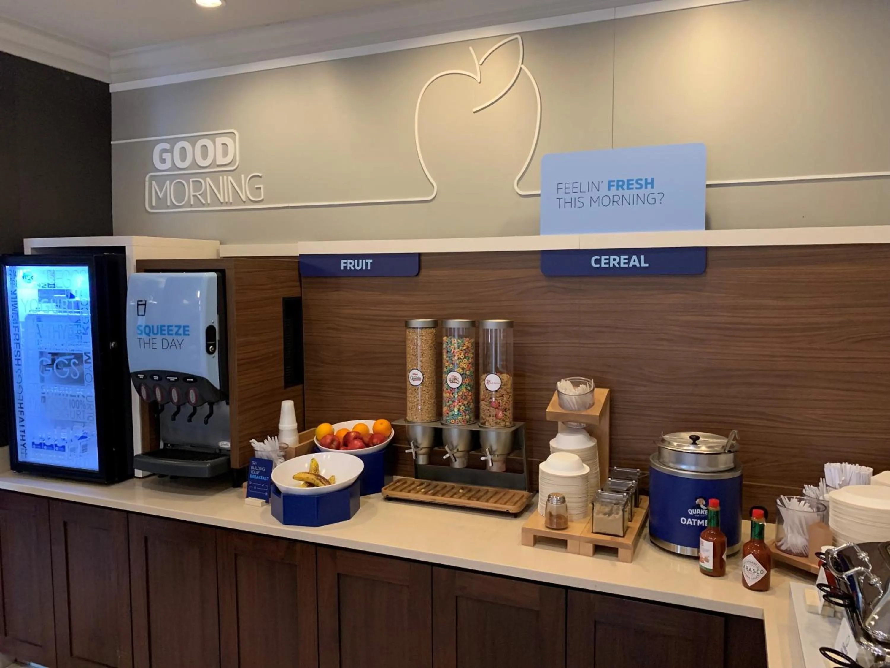 Breakfast in Holiday Inn Express Hotel & Suites St. Louis West-O'Fallon by IHG