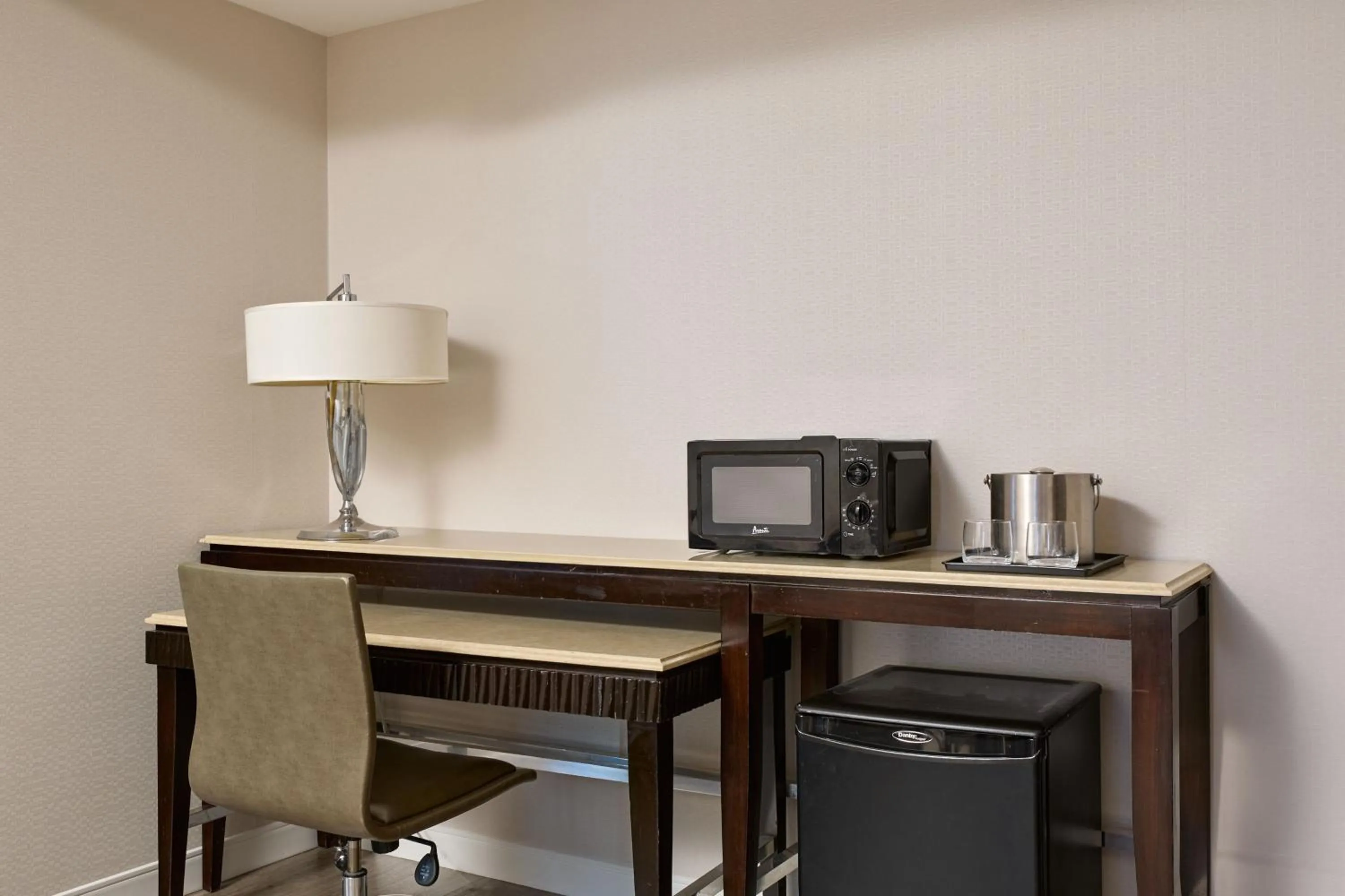 Photo of the whole room in Sheraton Brooklyn New York