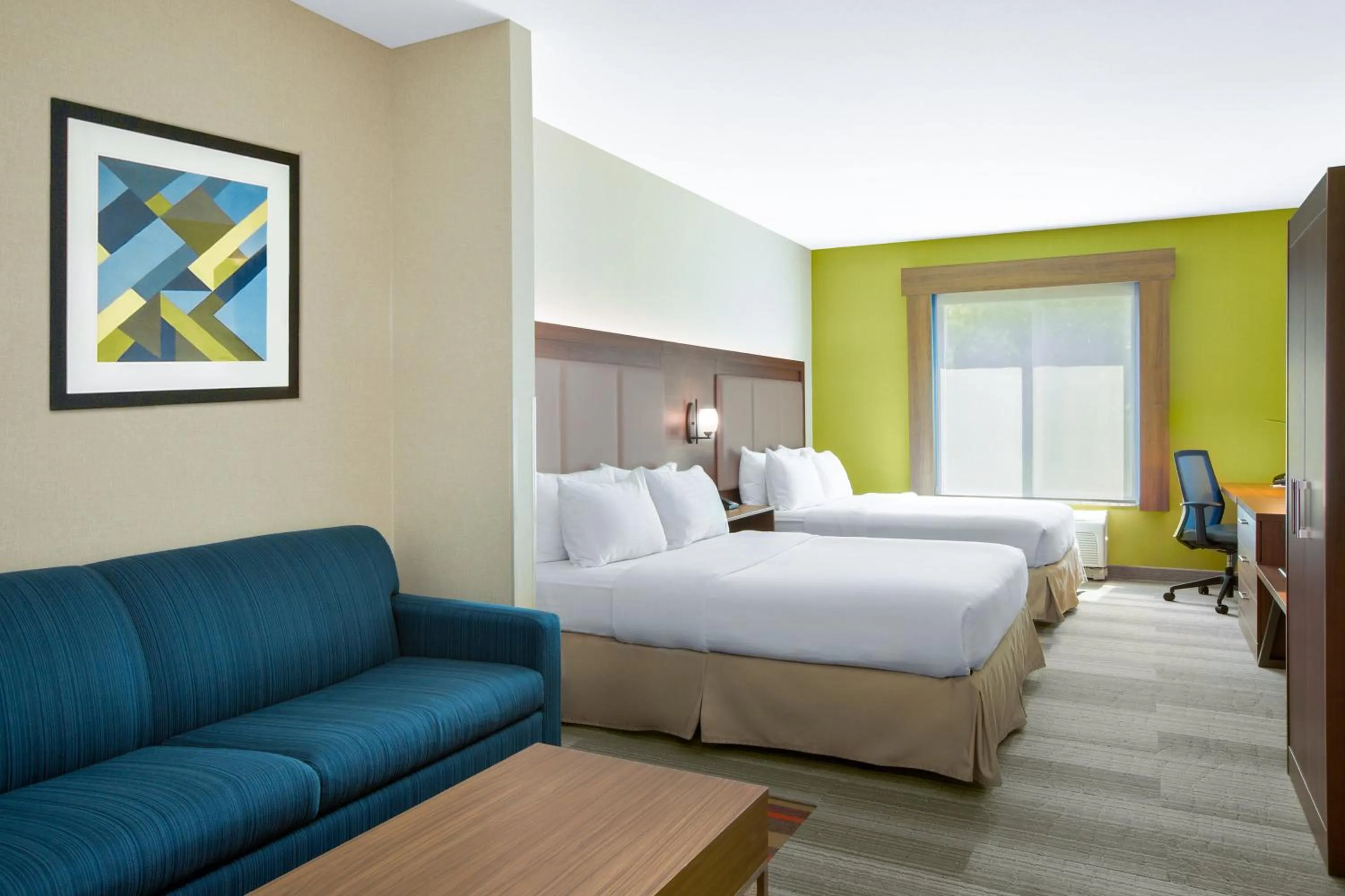 Photo of the whole room, Bed in Holiday Inn Express Hotel & Suites Ontario by IHG
