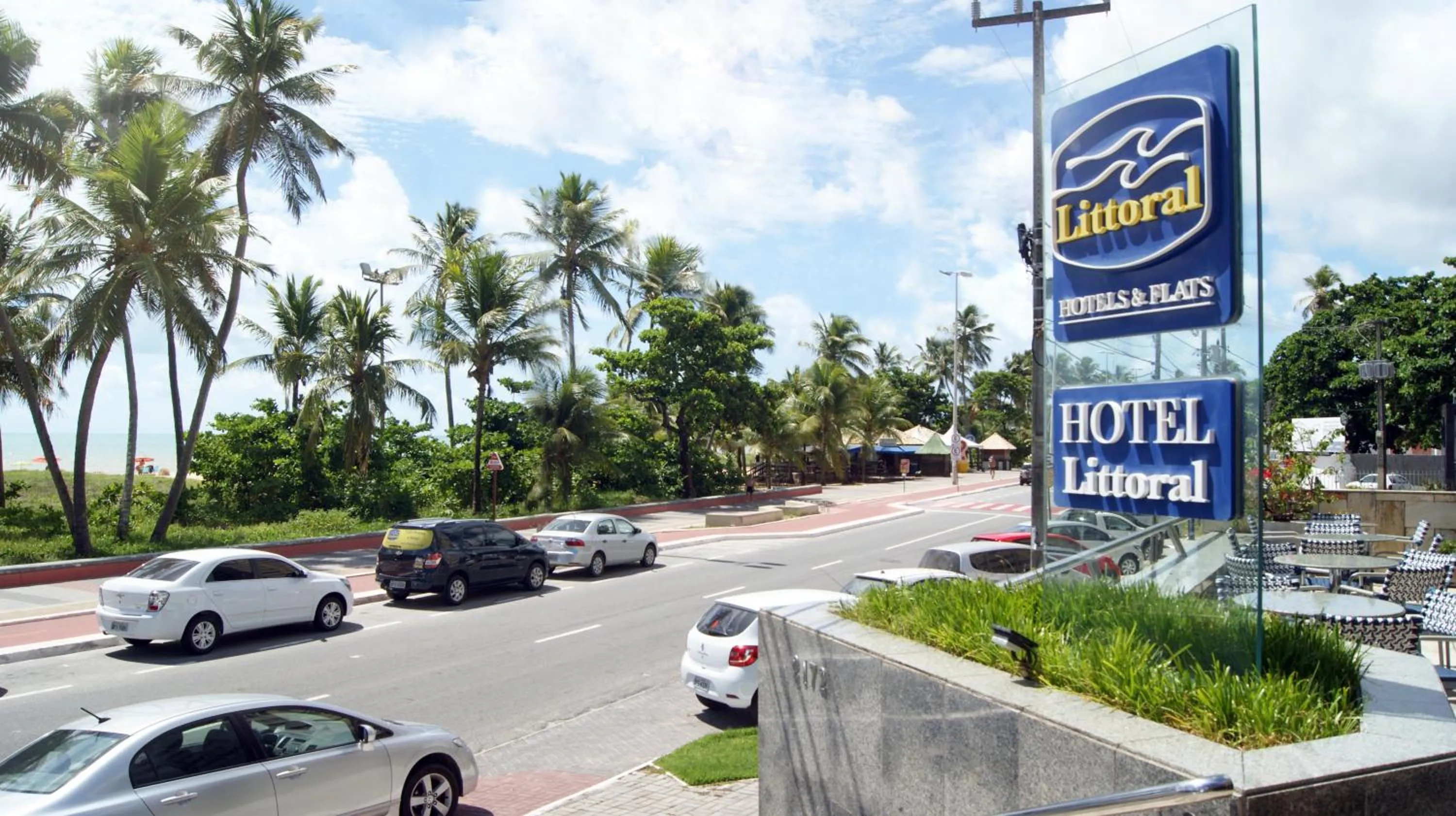 Facade/entrance in Littoral Hotel