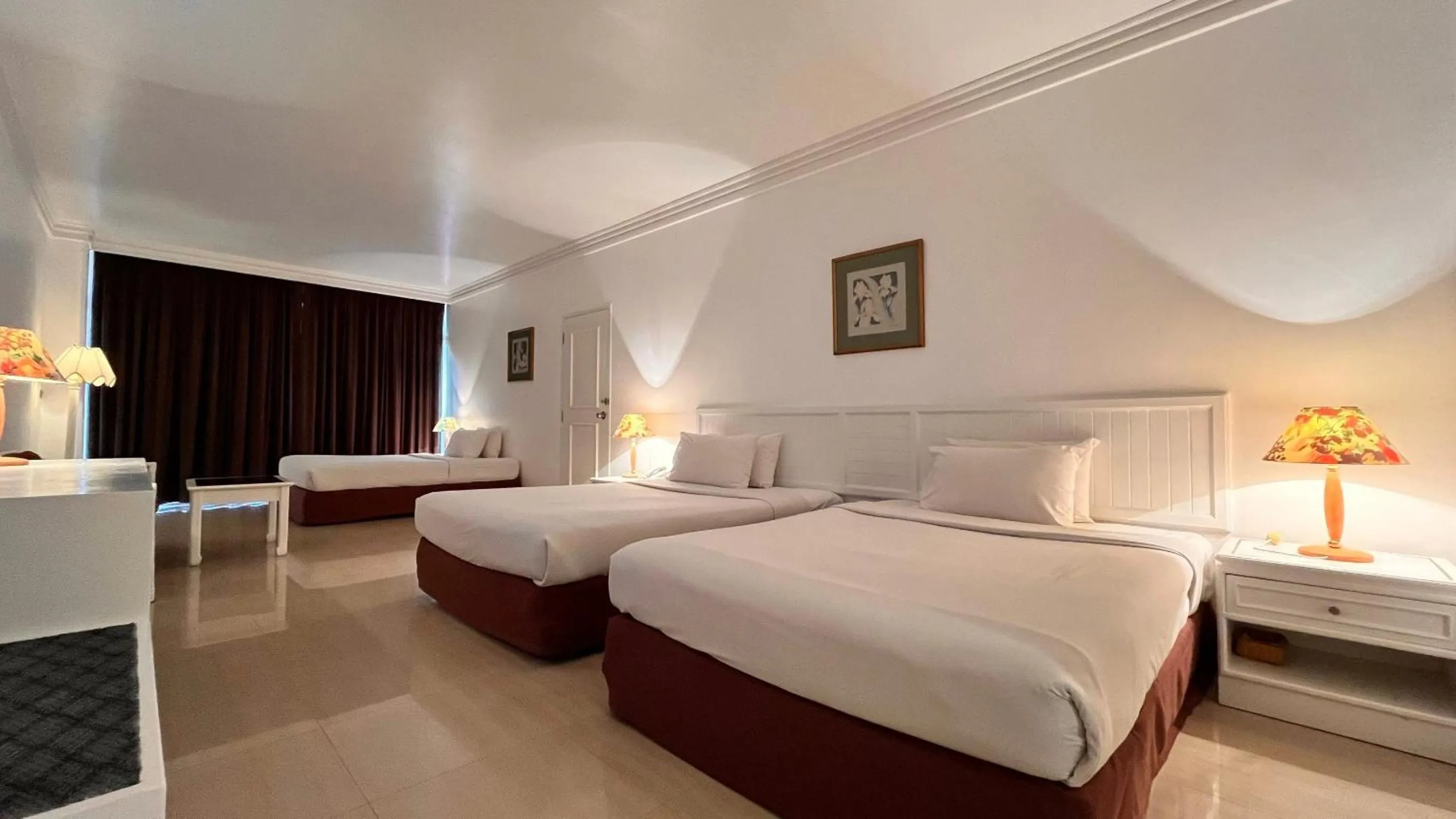 Bed in Ambassador City Jomtien Ocean Wing - SHA Plus