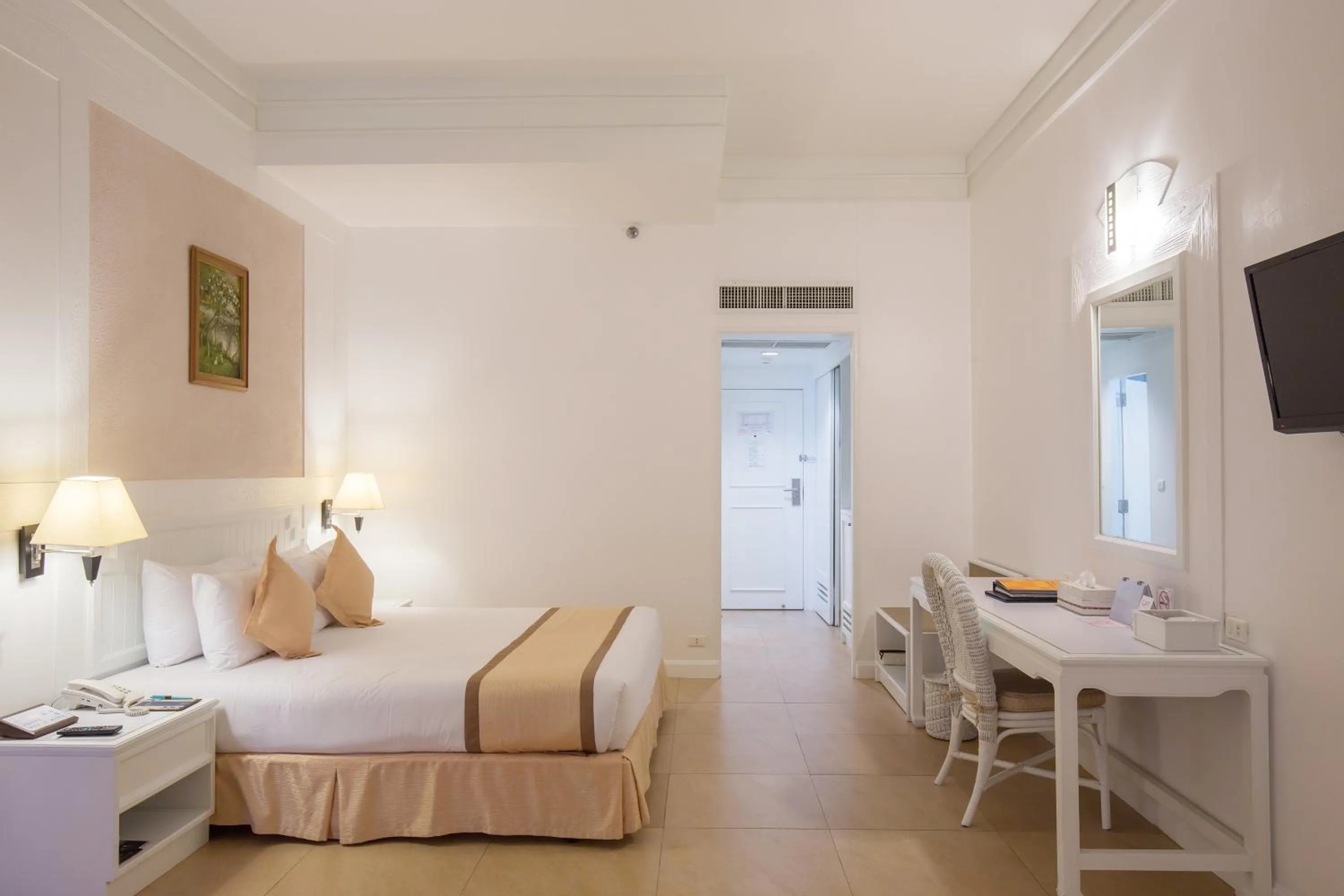 Photo of the whole room in Ambassador City Jomtien Ocean Wing - SHA Plus