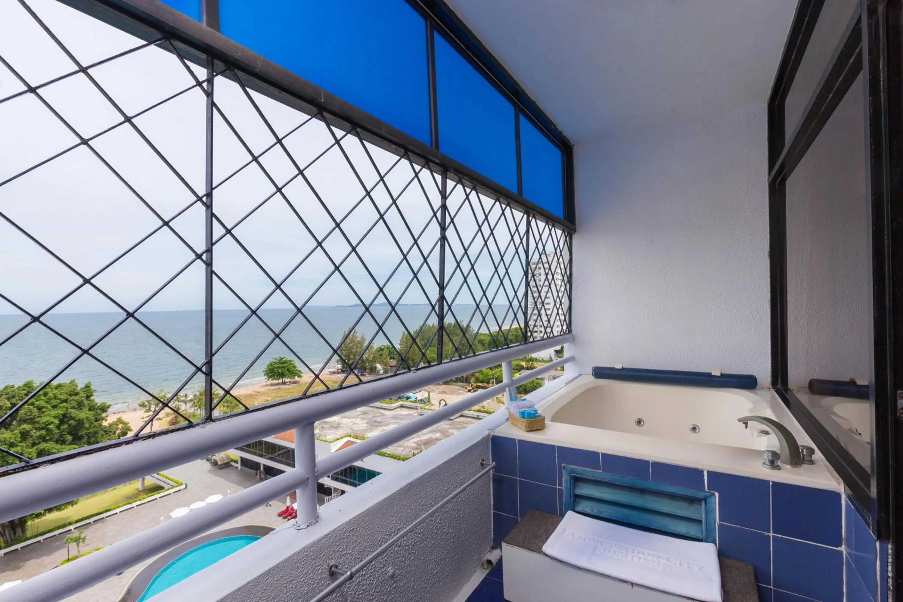 Sea view in Ambassador City Jomtien Ocean Wing - SHA Plus